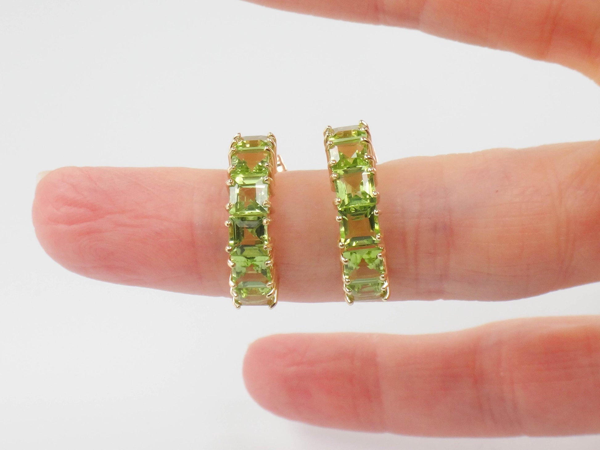 Vintage 14k Yellow Gold Peridot Earrings: August Birthstone