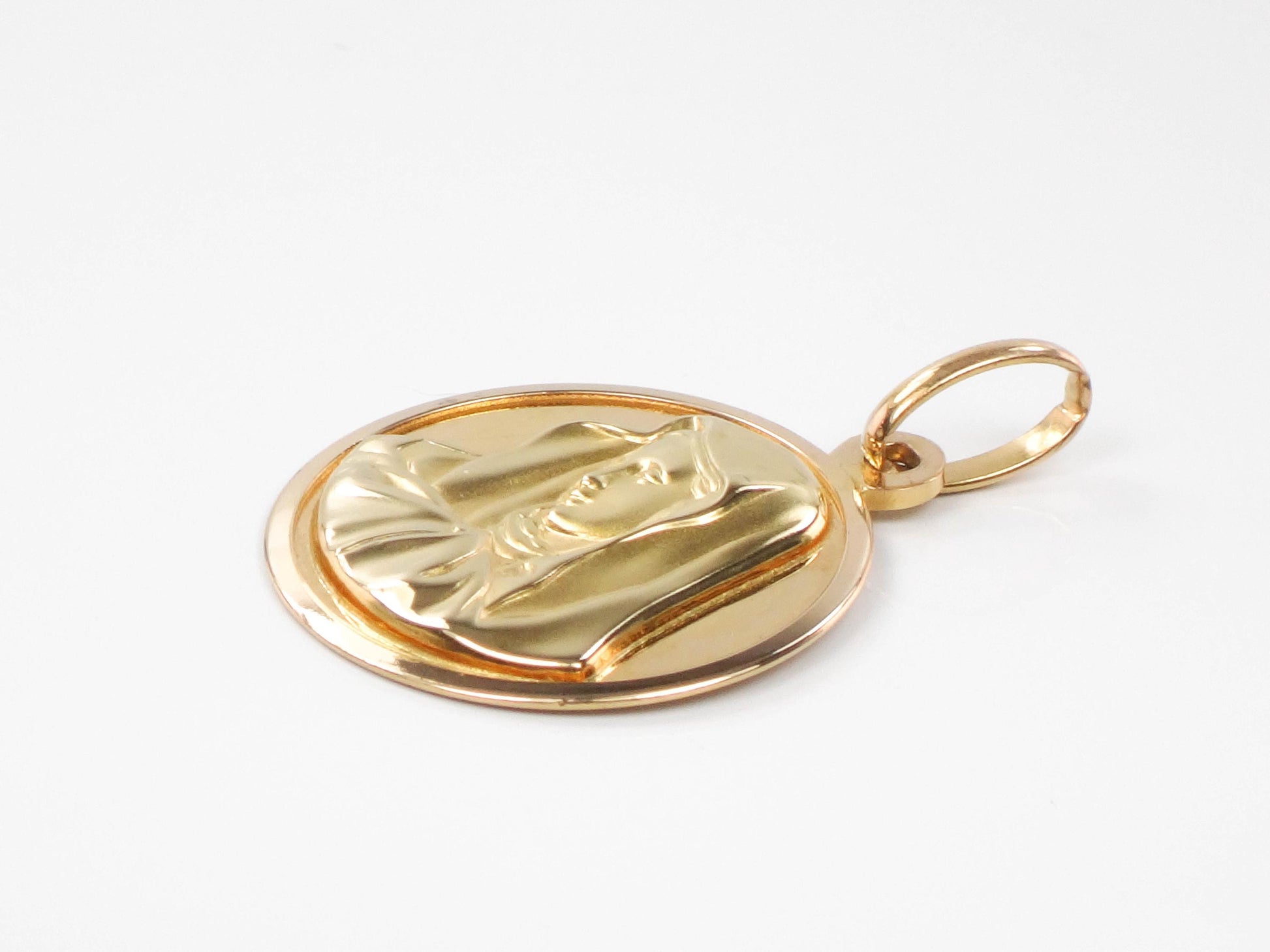 Vintage 18k Yellow Gold Round Madonna Pendant, Virgin Mary Charm, Religious Medal