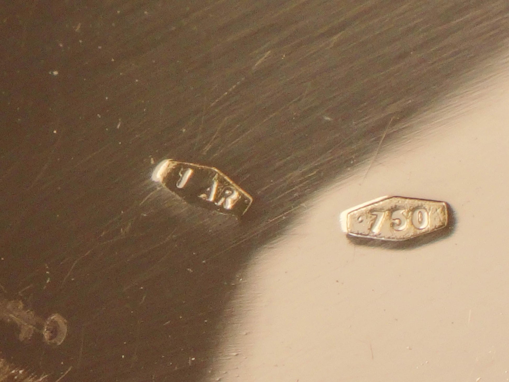 Vintage 18k Yellow Gold Round Madonna Pendant, Virgin Mary Charm, Religious Medal