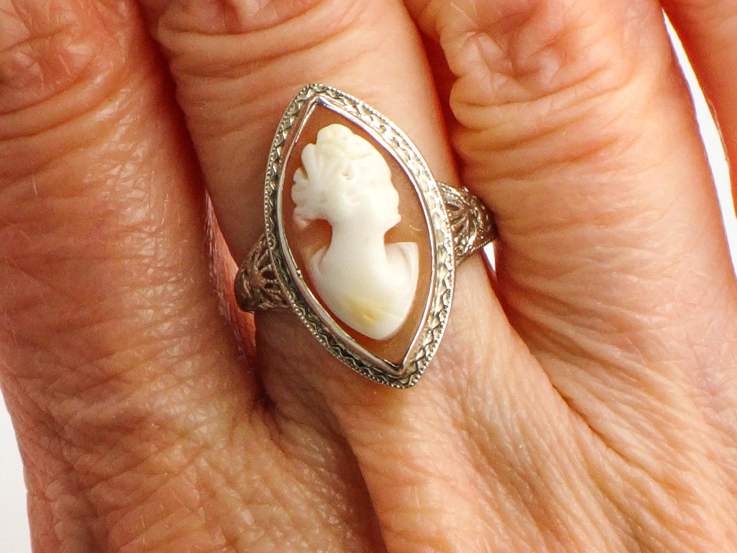 Vintage Art Deco 14k White Gold Cameo Ring, Filigree Marquise Shaped Shell Cameo Ring Size 5