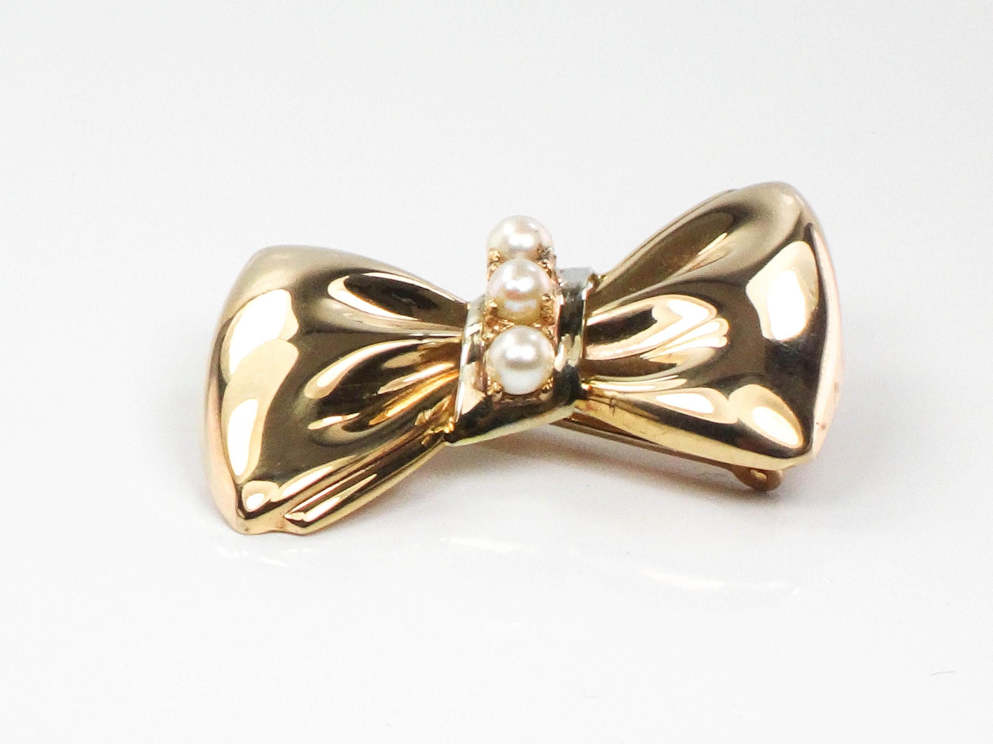 Vintage 14k Gold Bow Pin: Pearl Bow Tie Brooch