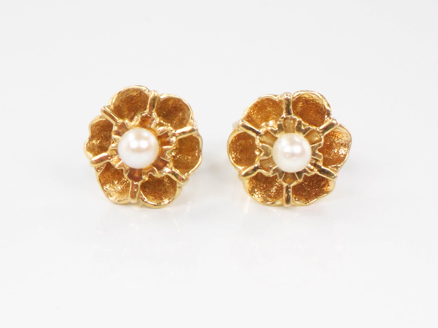 Vintage 14k Gold Pearl Flower Stud Earrings: Bridal Jewelry