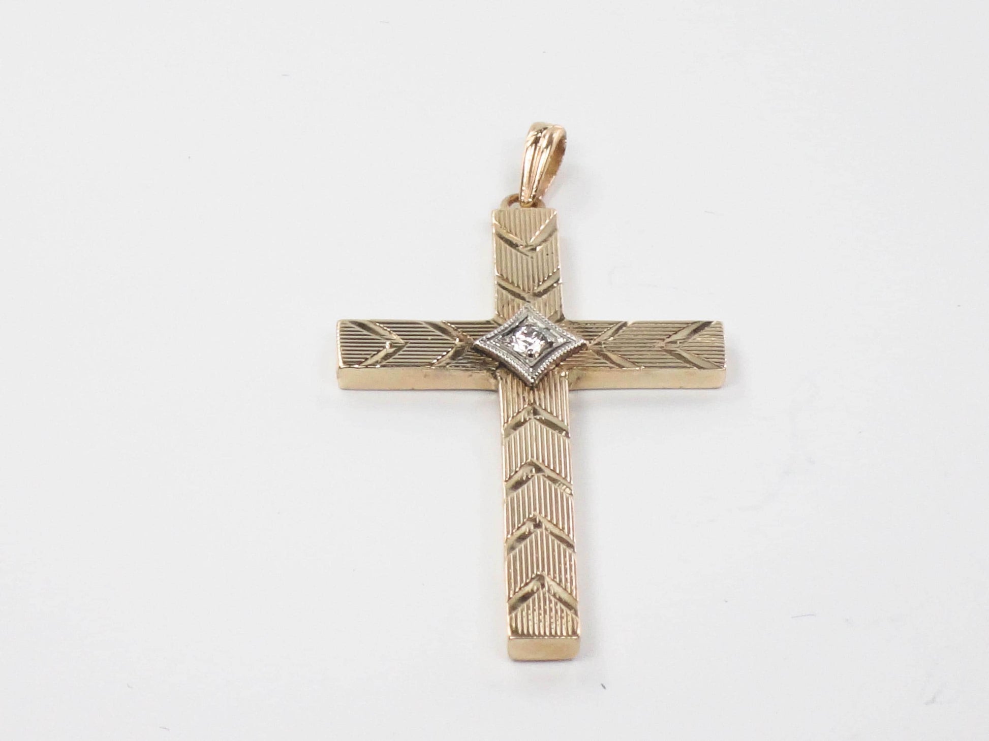 Vintage Esemco 10k Yellow Gold Diamond Engraved Cross - Religious Jewelry - Unisex Cross