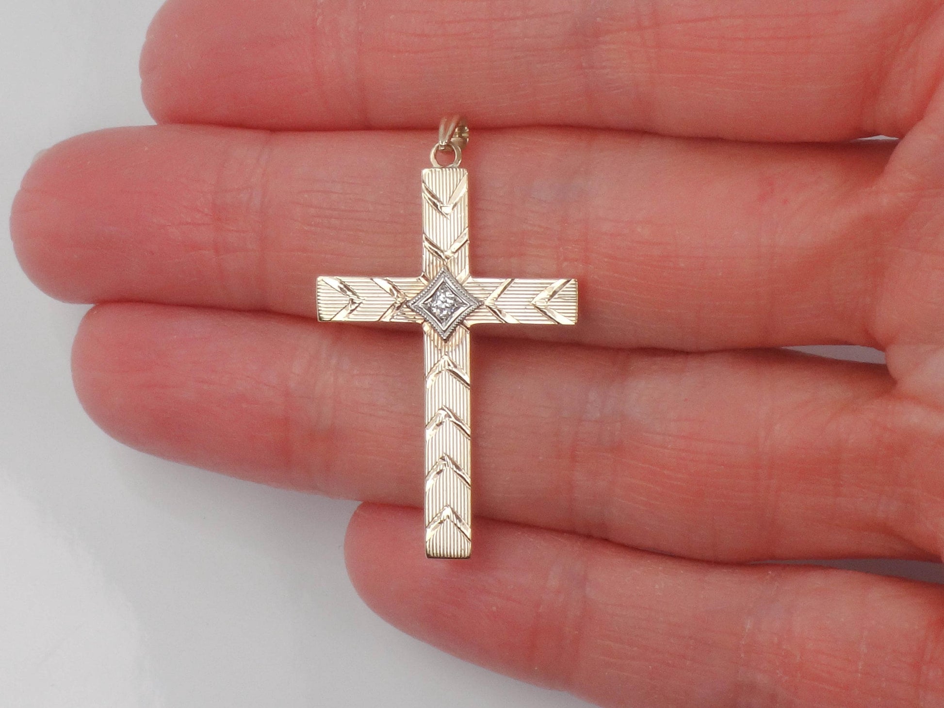 Vintage Esemco 10k Yellow Gold Diamond Engraved Cross - Religious Jewelry - Unisex Cross