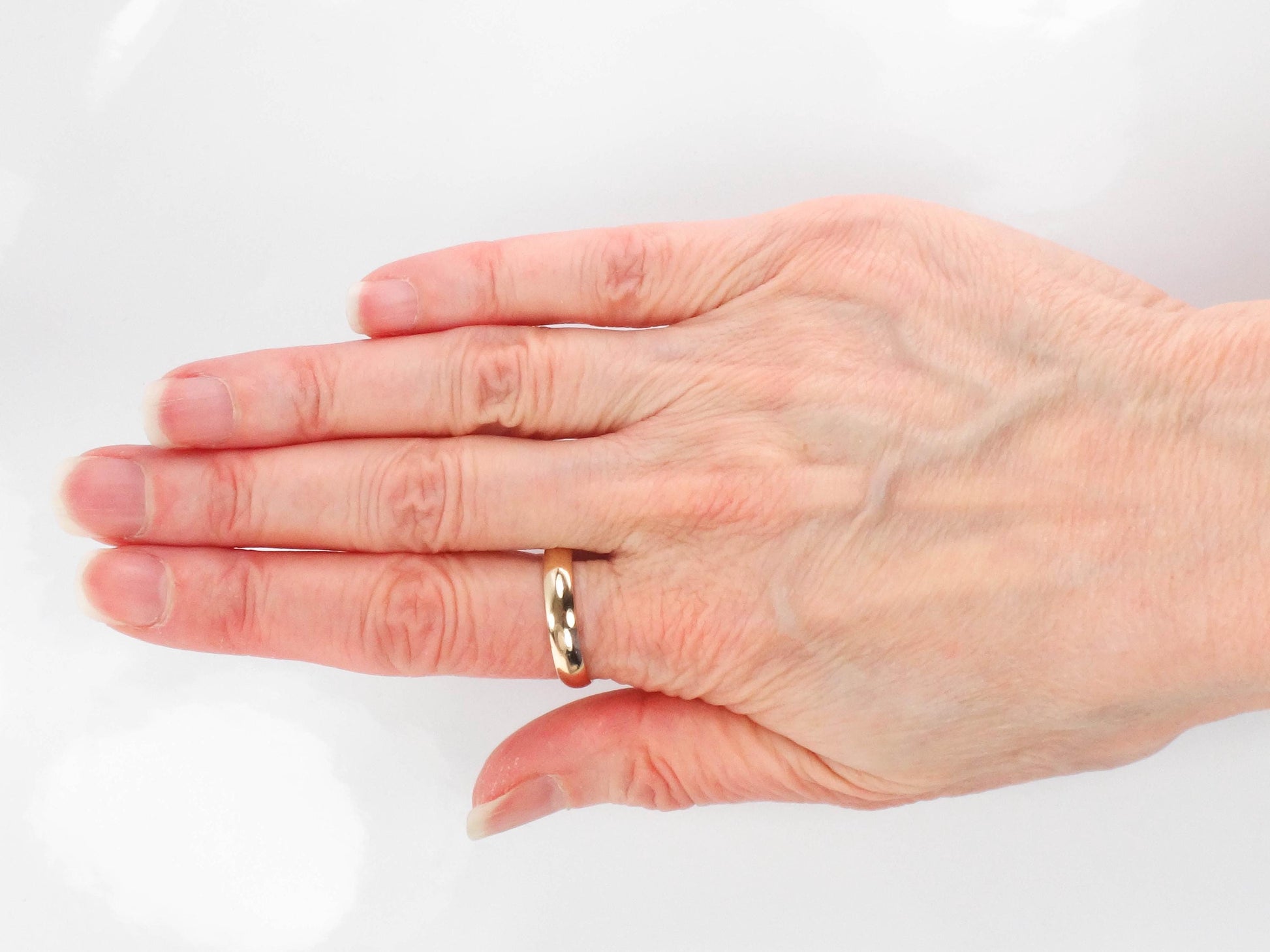 Vintage 14k Solid Yellow Gold 4 mm Wedding Band Size 9.25