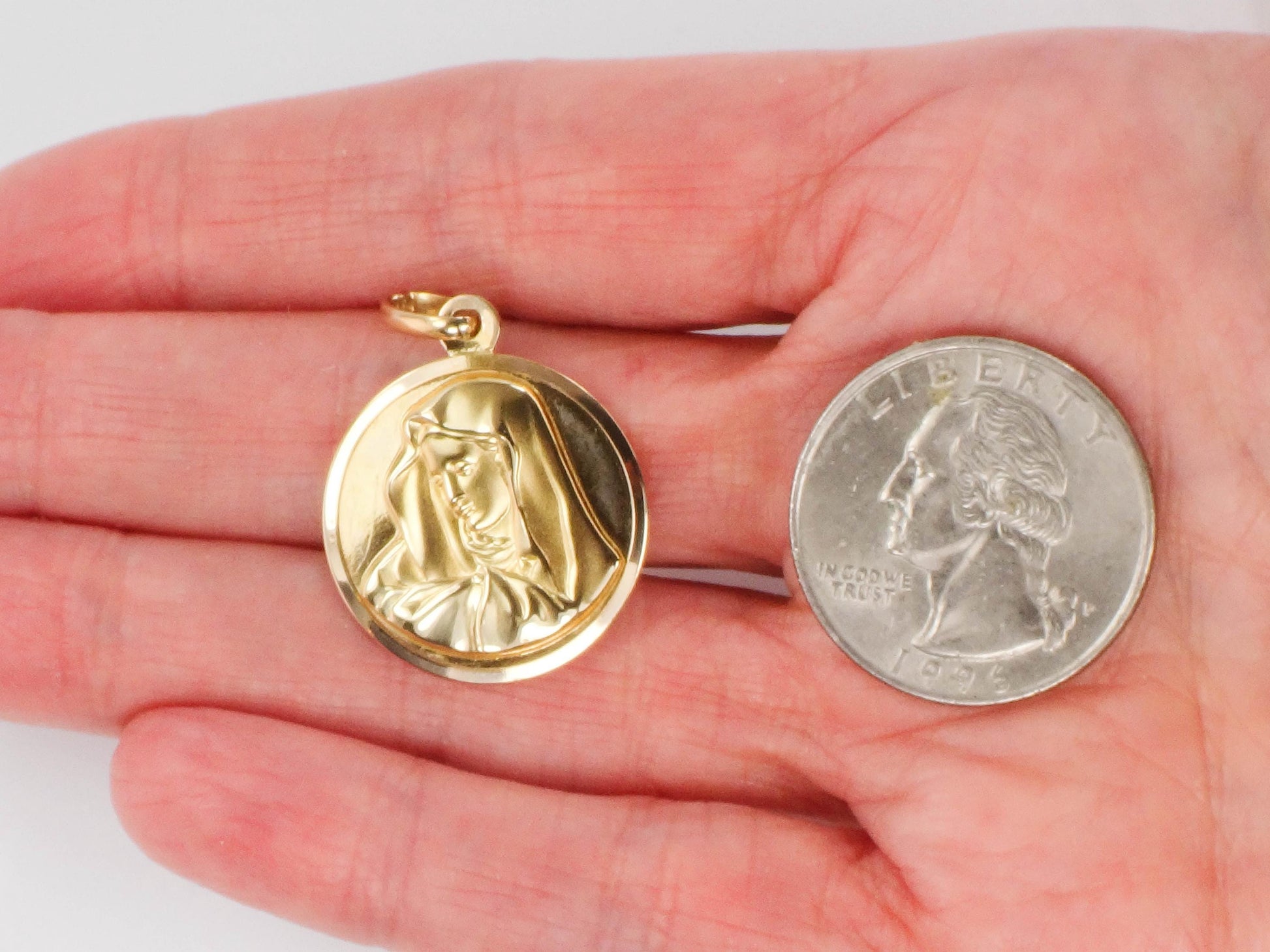 Vintage 18k Yellow Gold Round Madonna Pendant, Virgin Mary Charm, Religious Medal