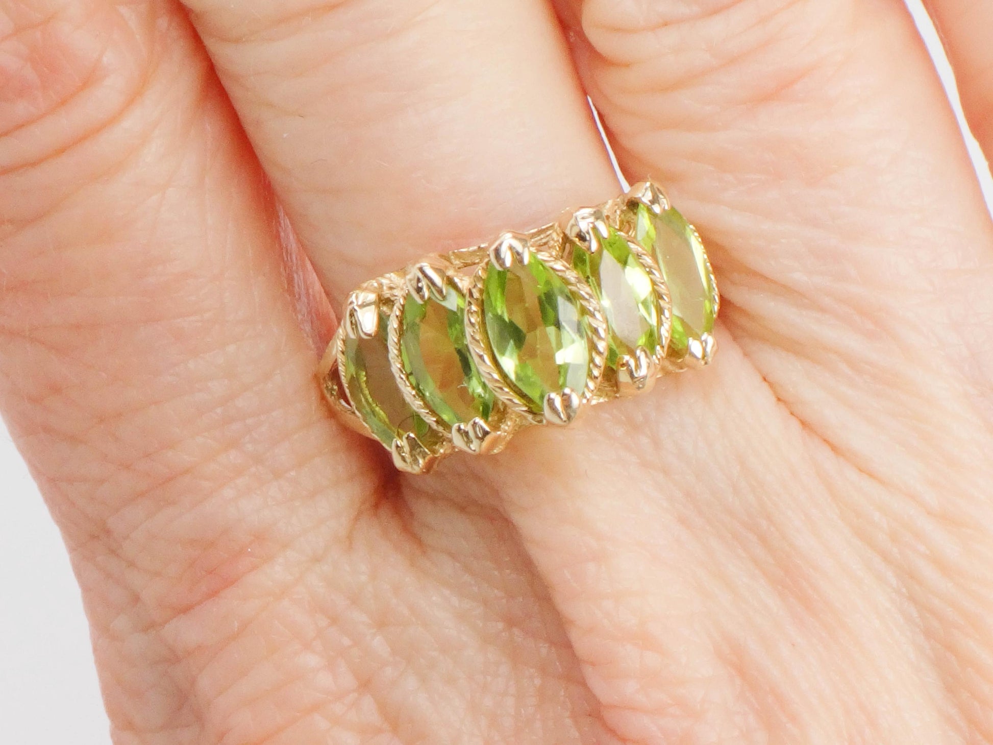 Vintage 14k Yellow Gold Marquise Peridot Ring Green August Birthstone Ring Size 8.25