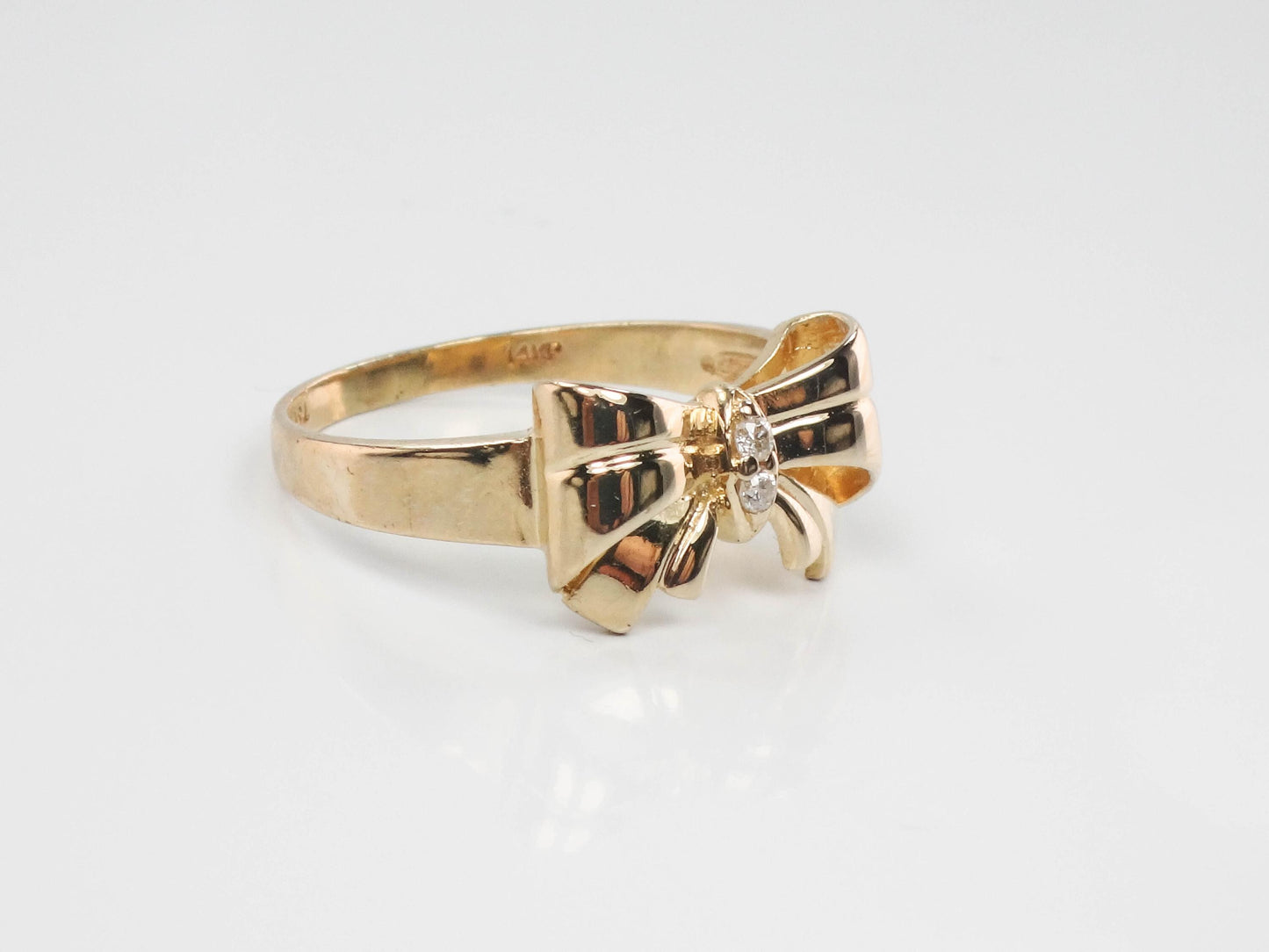 Vintage 14k Yellow Gold Diamond Bow Ring - Size 6.5