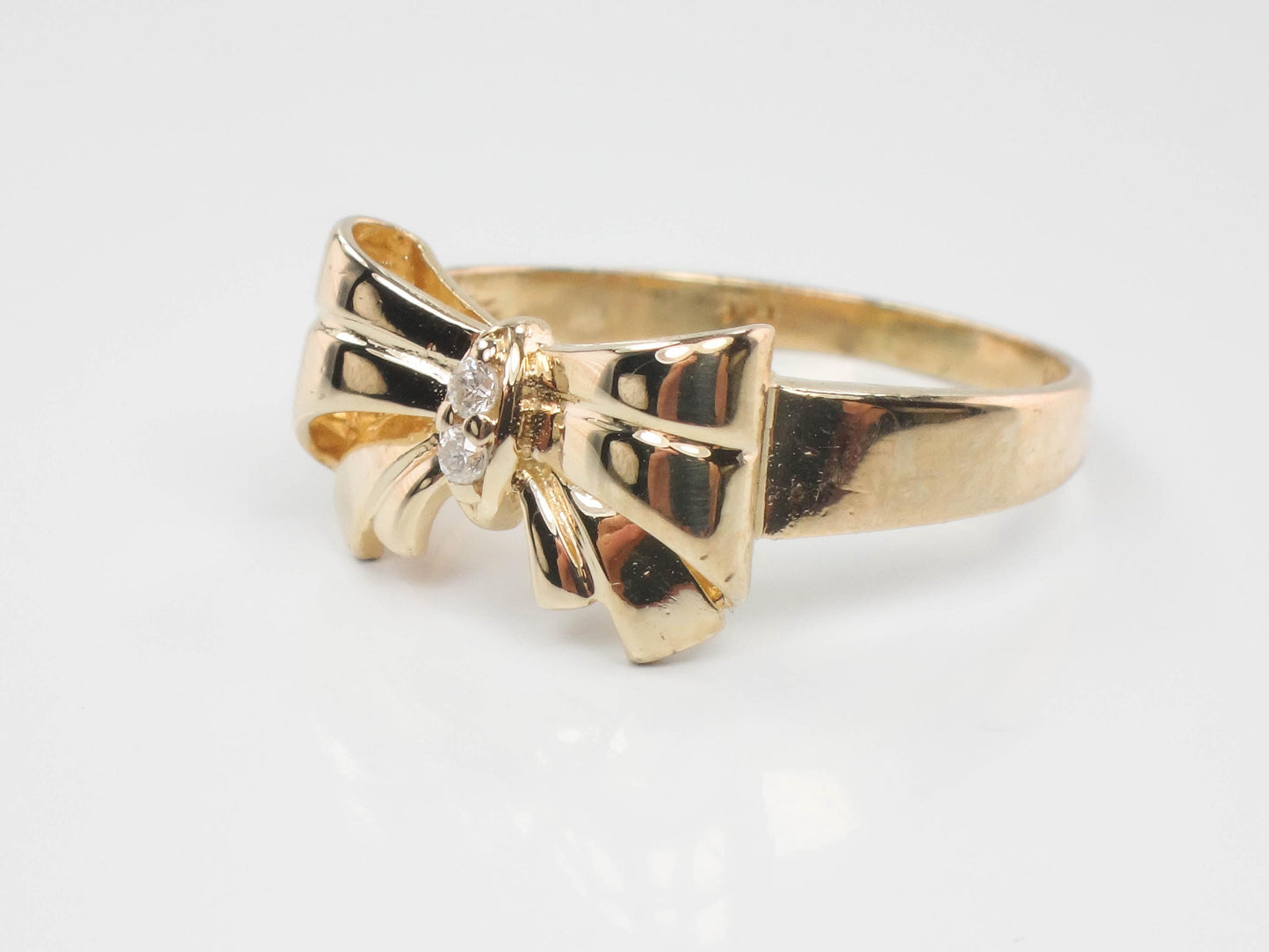 Vintage 14k Yellow Gold Diamond Bow Ring - Size 6.5