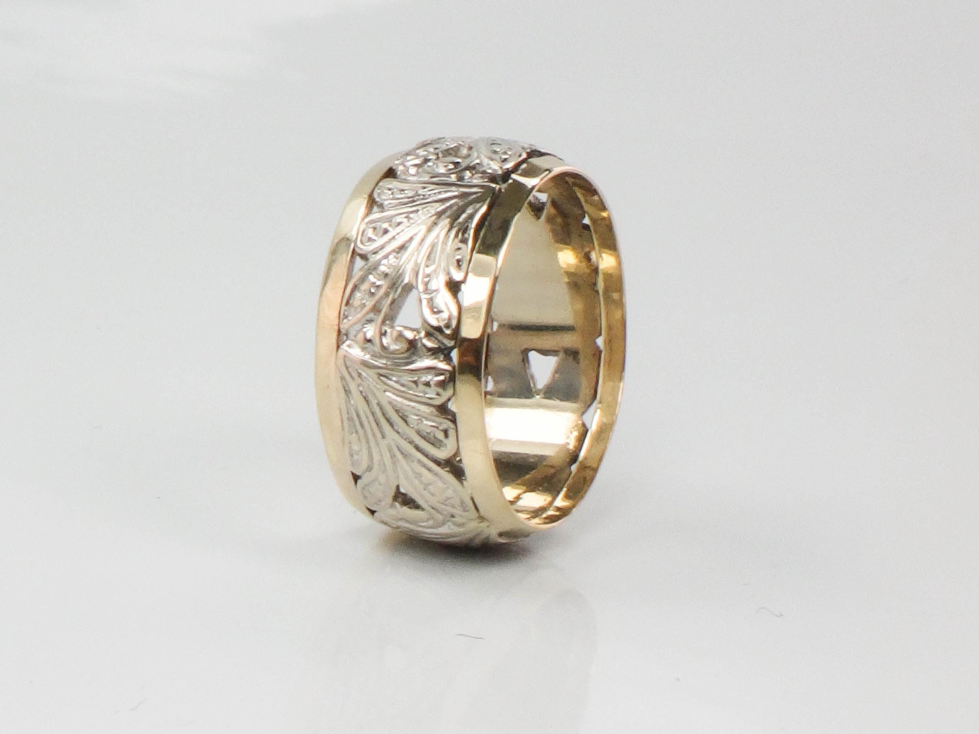 Vintage 14k Two-Tone Gold Wedding Band: Floral Pierced Design, Size 6.25