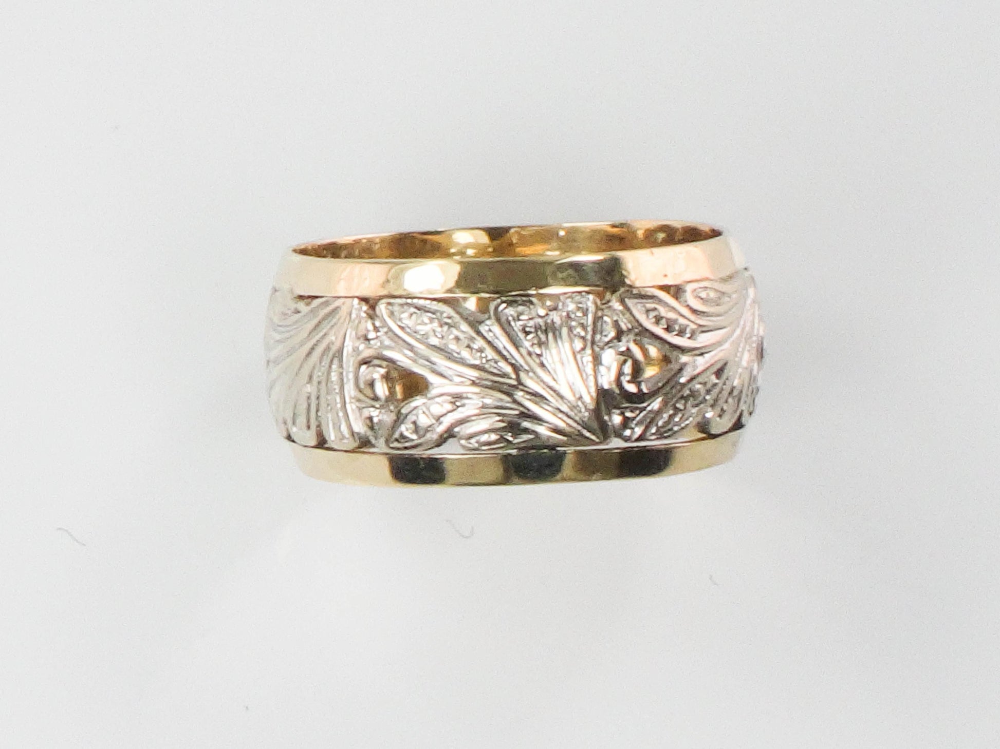Vintage 14k Two-Tone Gold Wedding Band: Floral Pierced Design, Size 6.25