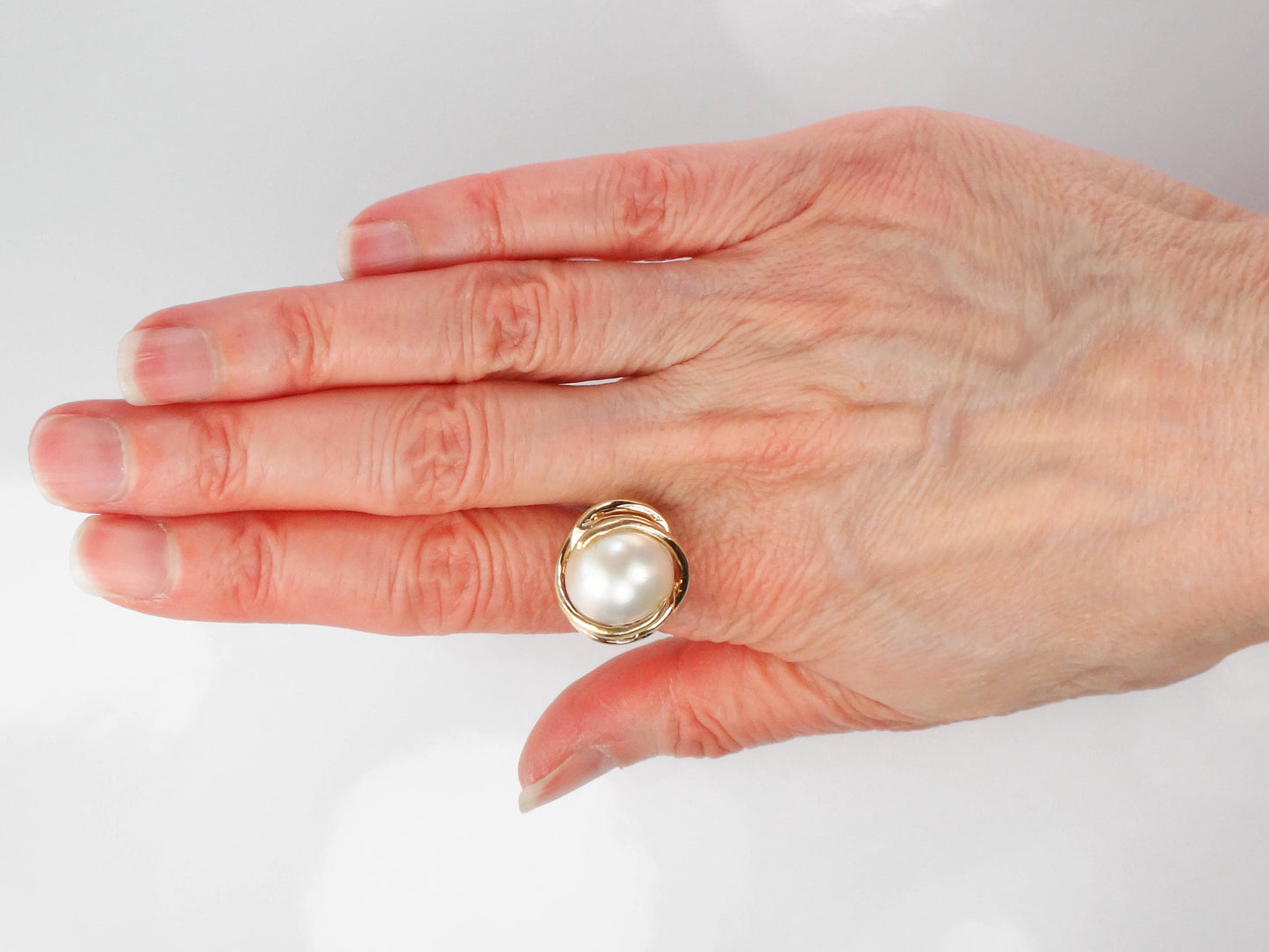 Vintage Clyde Duneier 14k Yellow Gold Mabe Pearl Ring - Size 9.5