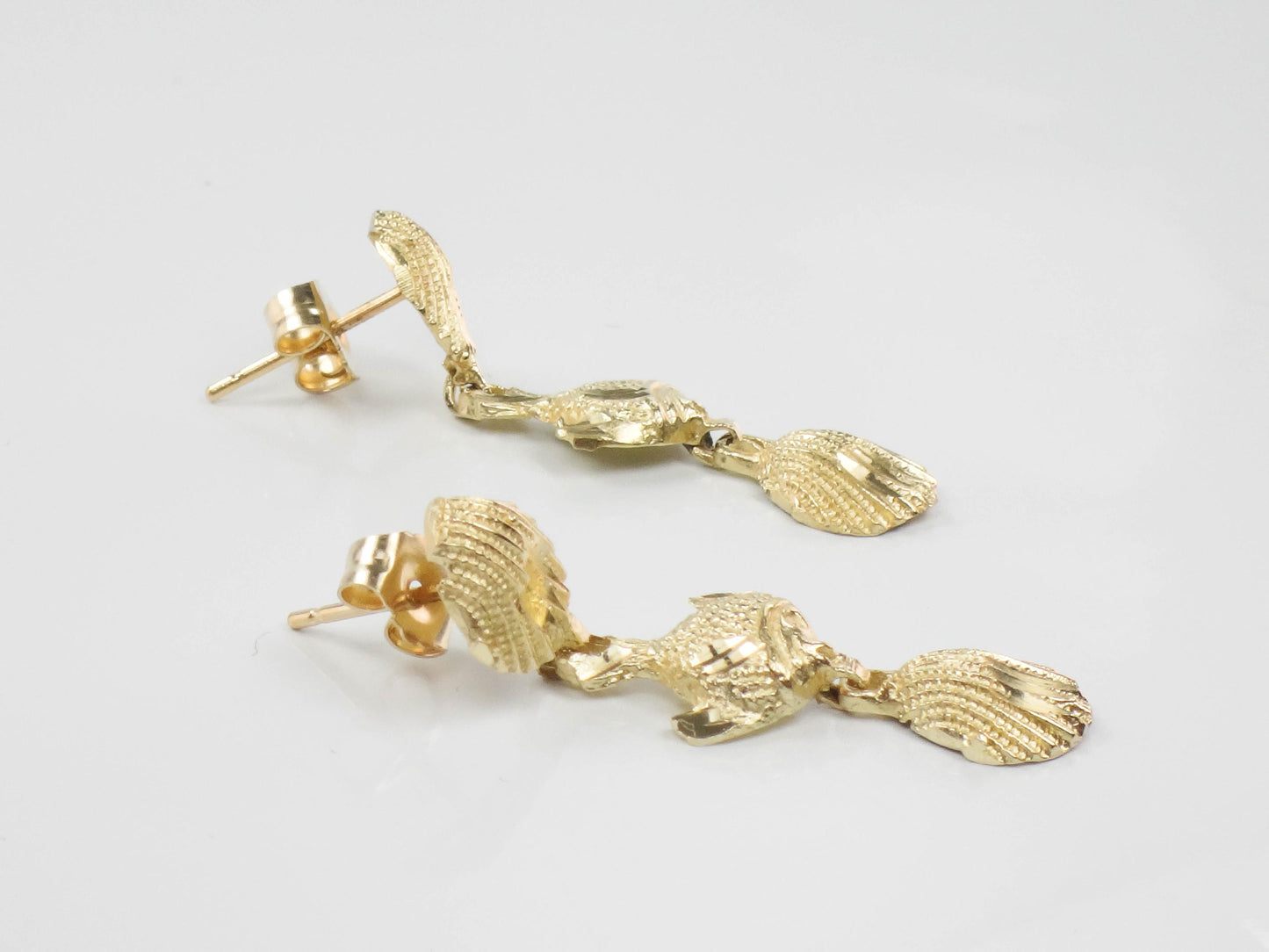 Vintage 14k Yellow Gold Sea Life Dangle Earrings: Shell & Fish