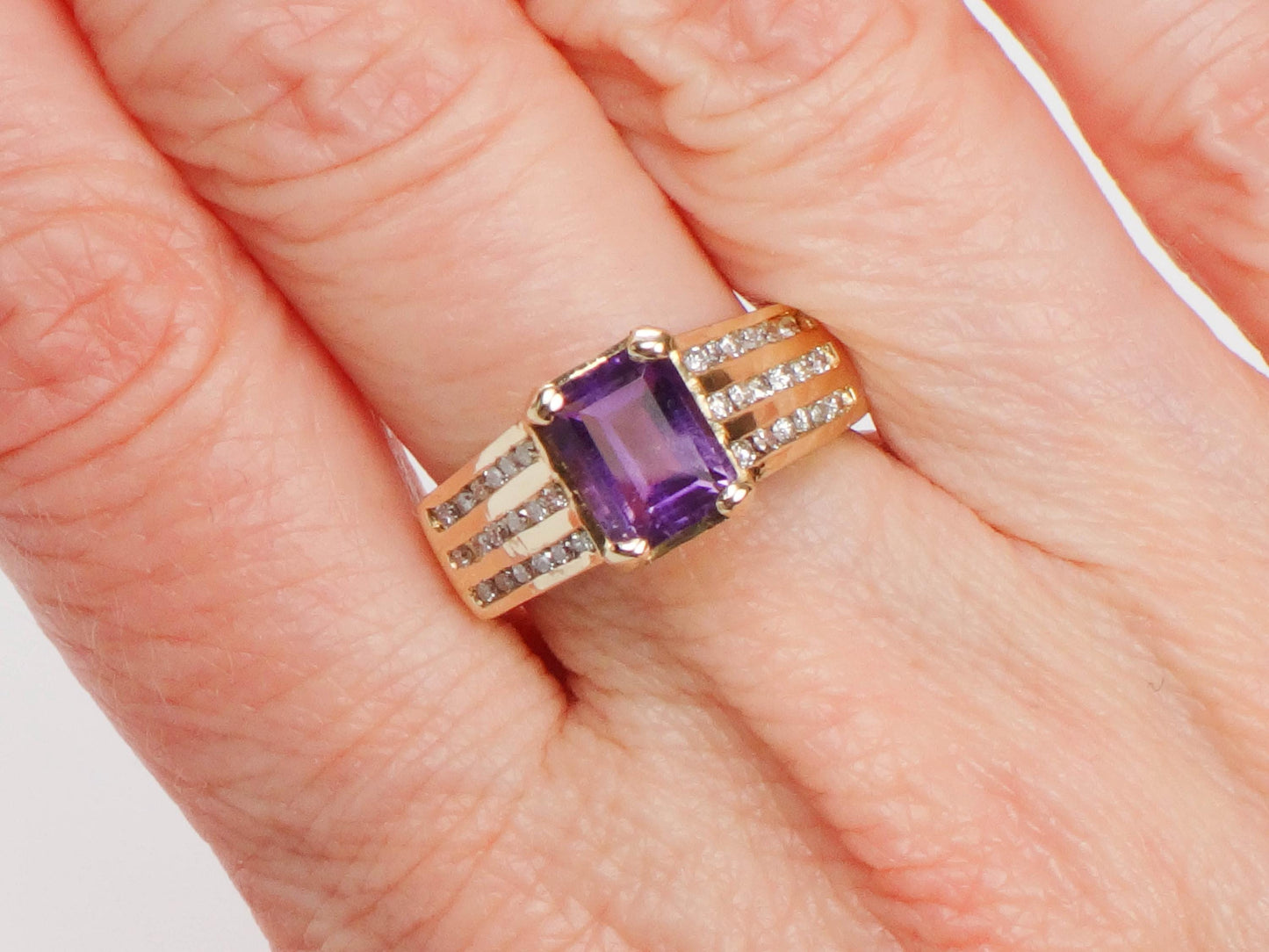 Vintage 14k Gold Natural Amethyst Ring with Diamonds - Purple February Birthstone Ring - Size 6 1/4