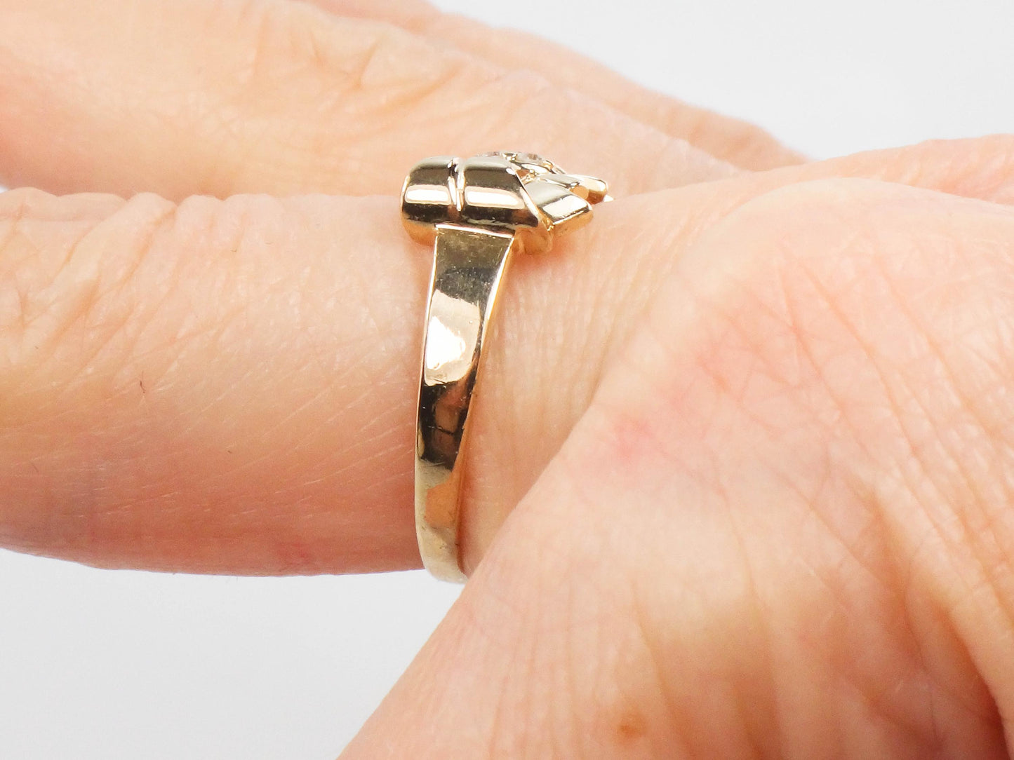 Vintage 14k Yellow Gold Diamond Bow Ring - Size 6.5