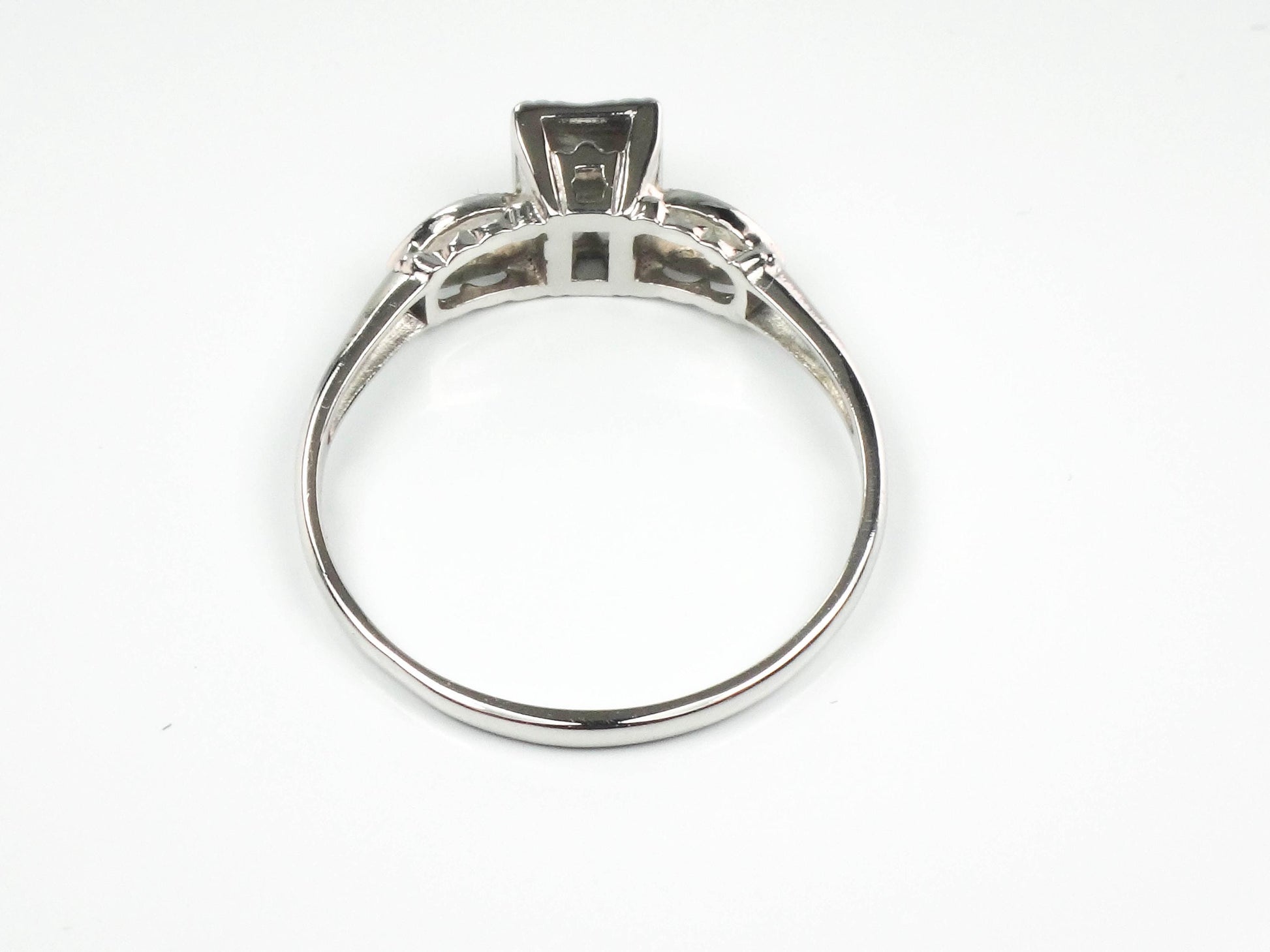 Vintage 14k White Gold Round Natural Diamond Engagement Ring, Size 10