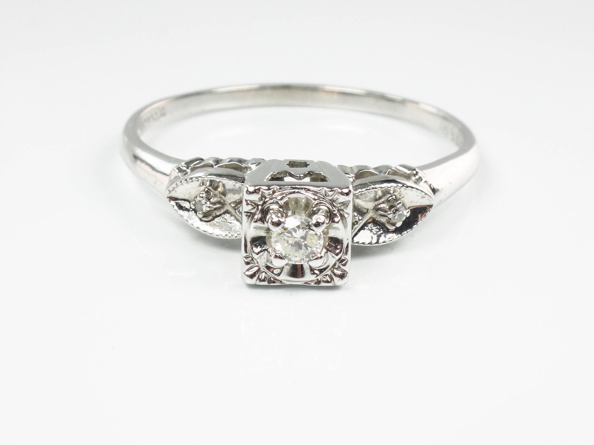 Vintage 14k White Gold Round Natural Diamond Engagement Ring, Size 10