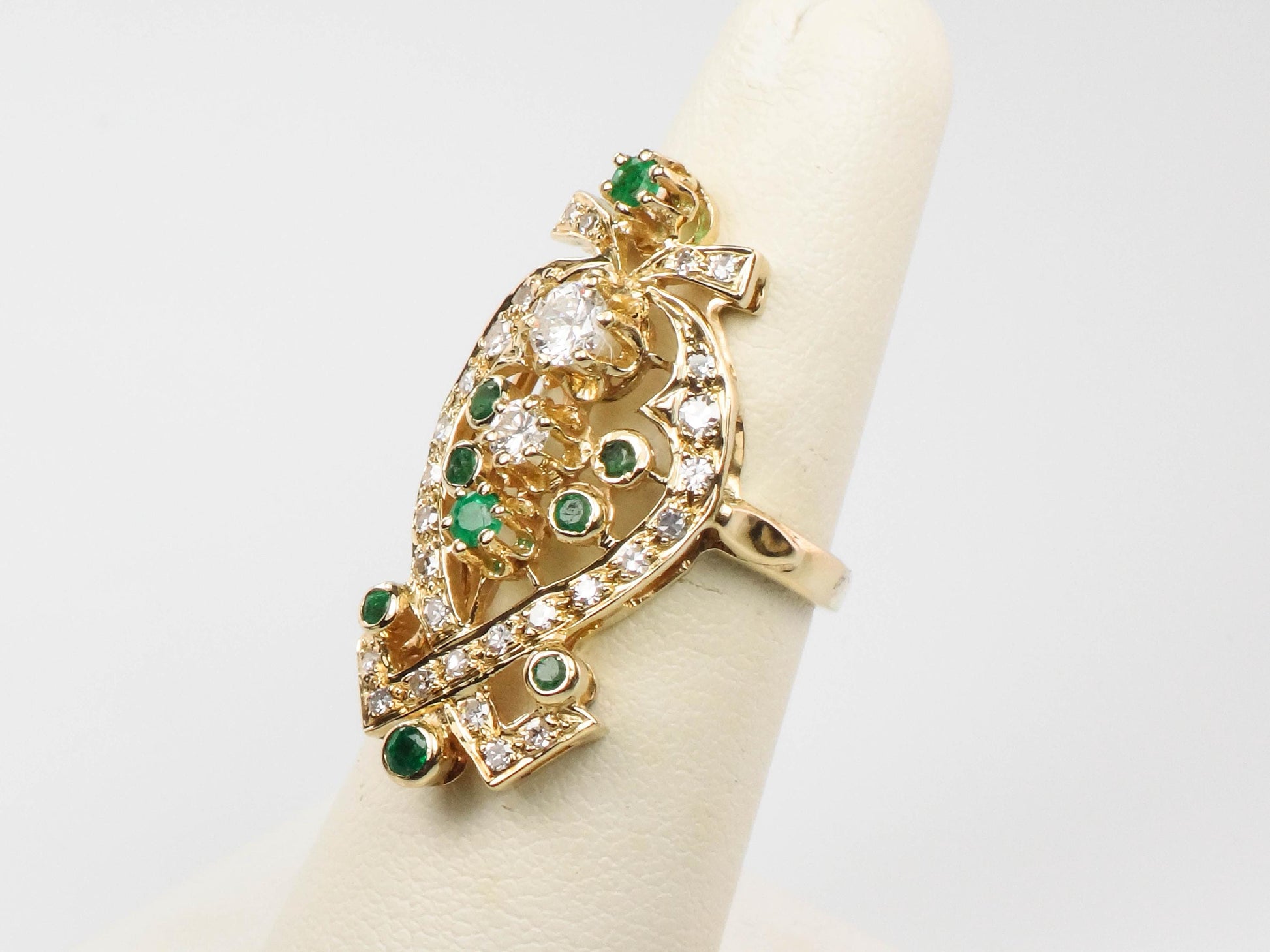Vintage 14k Yellow Gold Natural Emerald and Diamond Dinner Ring, Cocktail Ring, Size 6