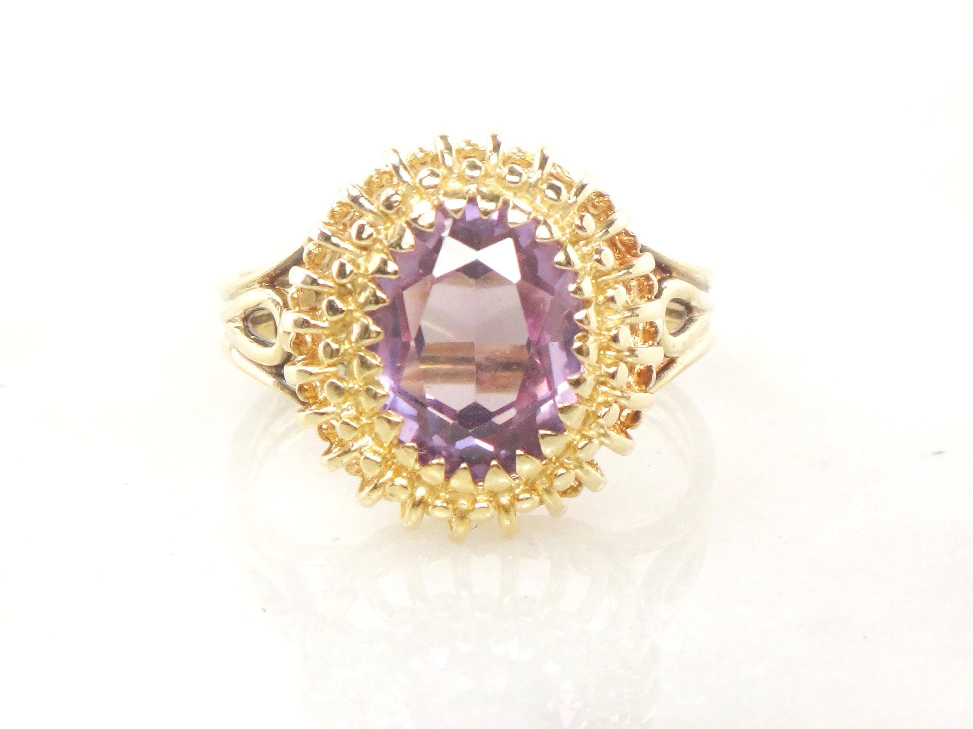 Vintage Solid 14k Yellow Gold Oval Purple Sapphire Ring Size 7