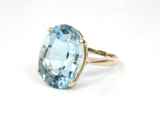Vintage 14k Yellow Gold Oval Blue Topaz Ring, December Birthstone Ring Size 4