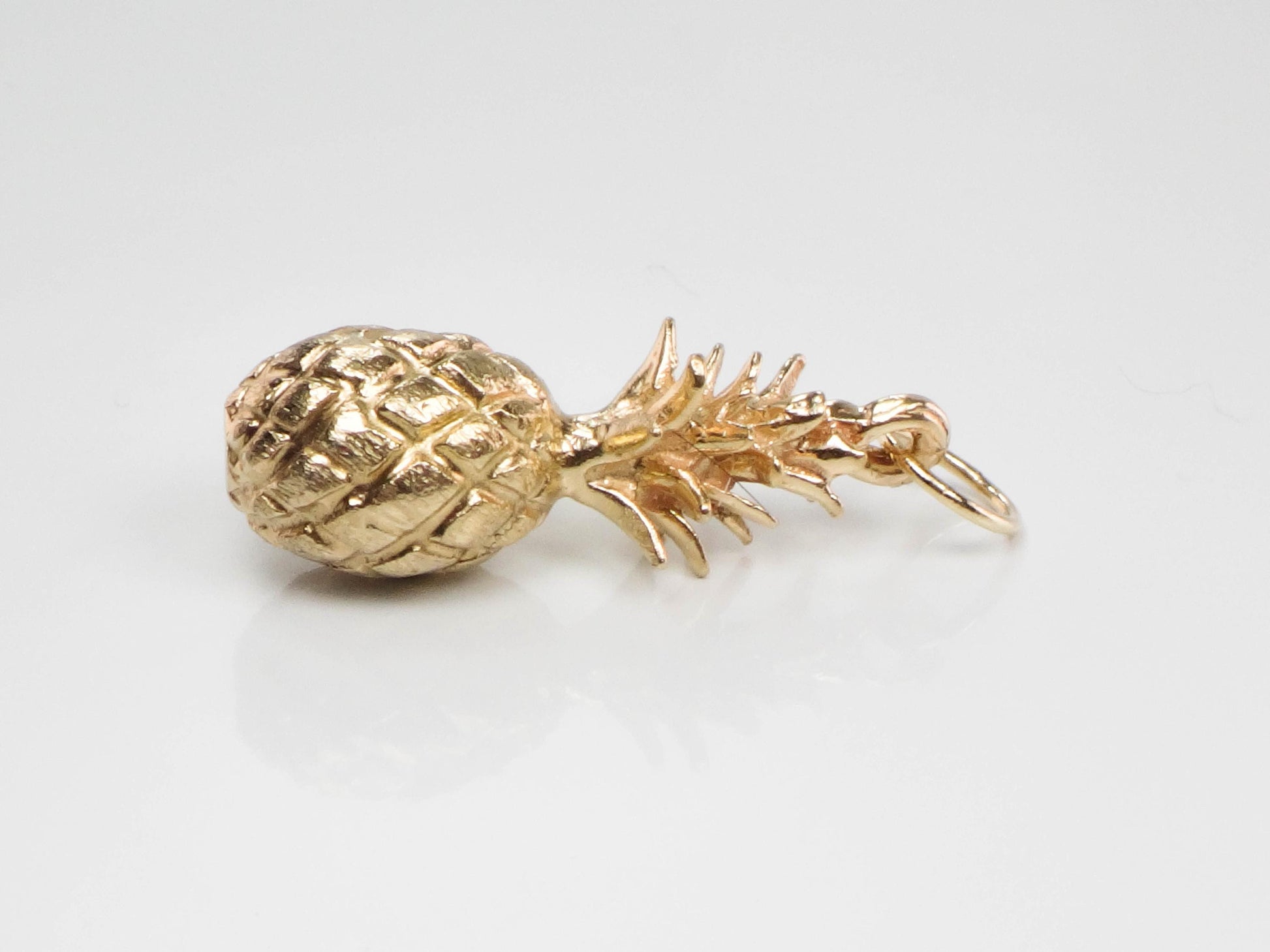 Vintage 14k Yellow Gold Pineapple Charm: Hawaii Souvenir