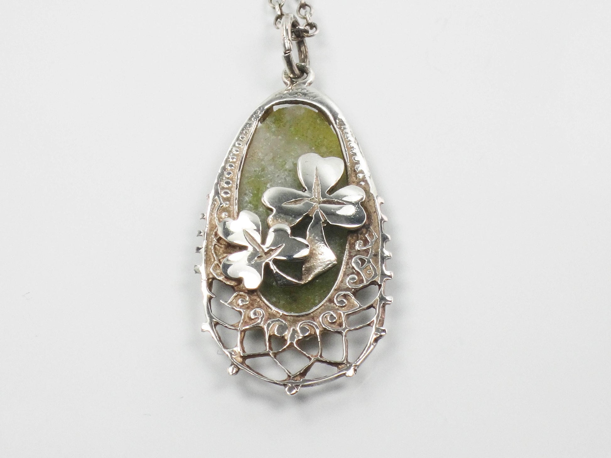 Vintage Sterling Silver Connemara Marble Shamrock Pendant Necklace, Irish Good Luck Necklace 18"