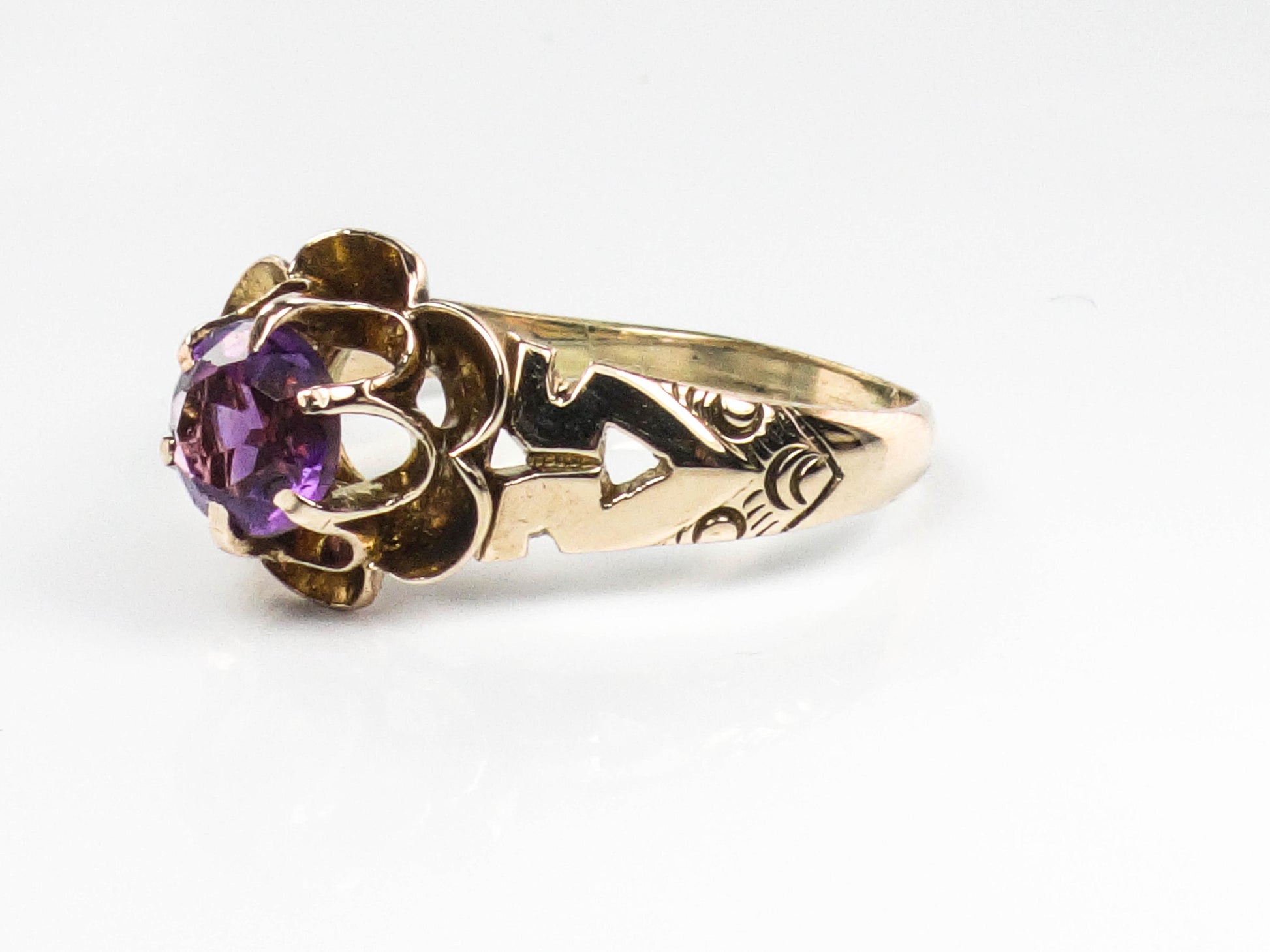Vintage 14k Yellow Gold Amethyst Ring: Antique Floral Solitaire, February Birthstone, 1910's
