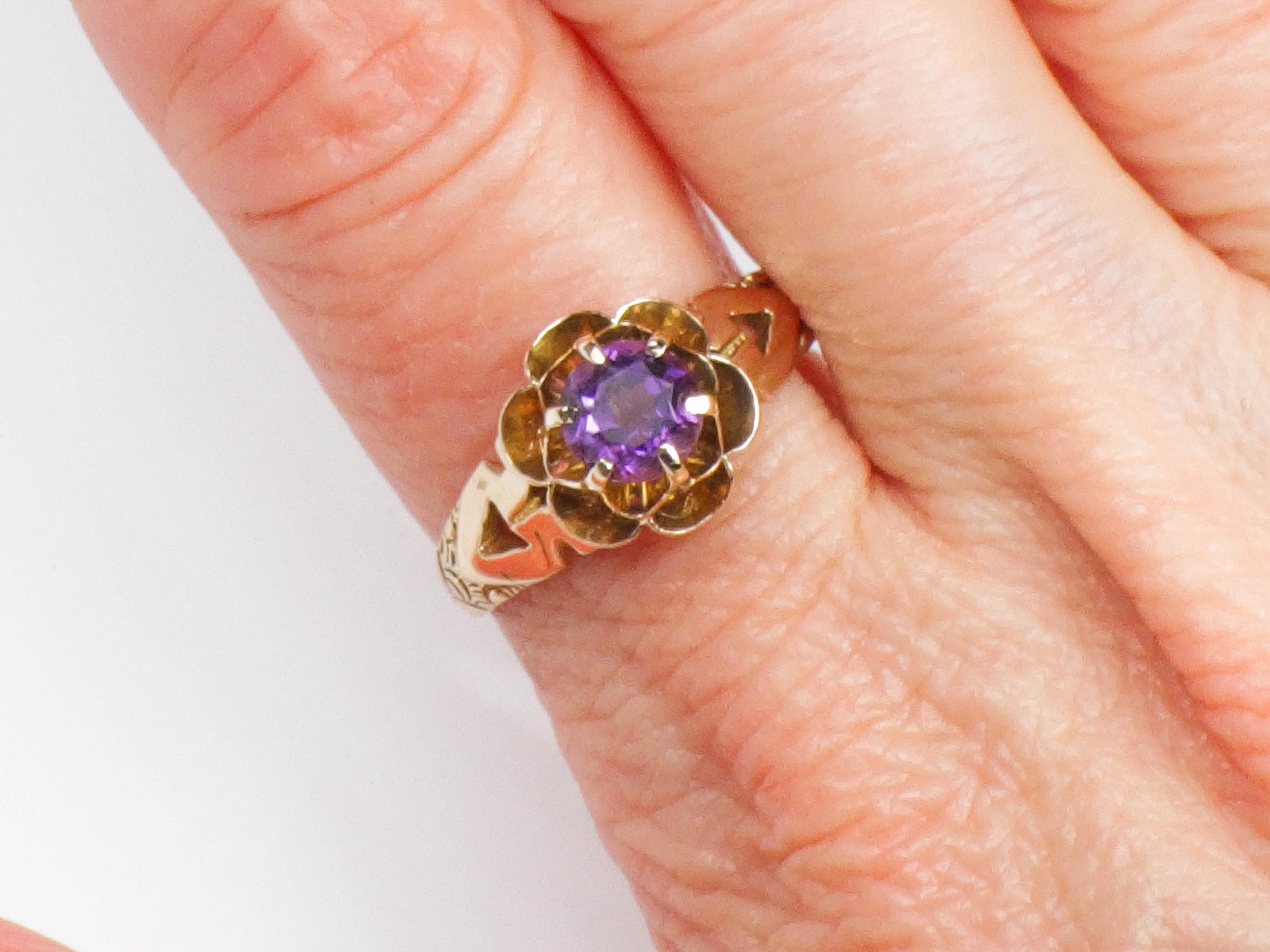 Vintage 14k Yellow Gold Amethyst Ring: Antique Floral Solitaire, February Birthstone, 1910's