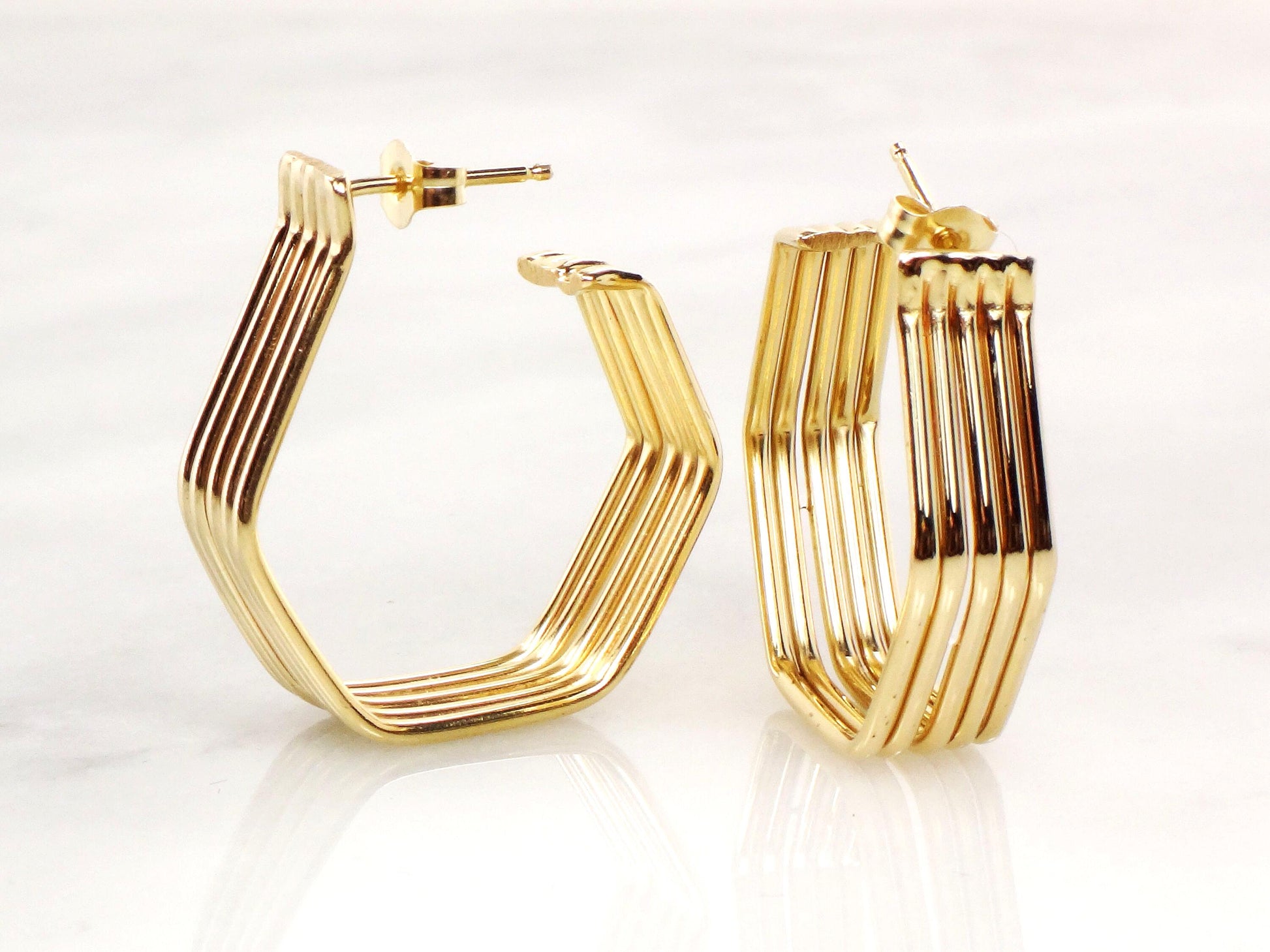 Vintage Large 14k Yellow Gold Octagon Hoop Earrings 17.4 MM Wide with Push Backs