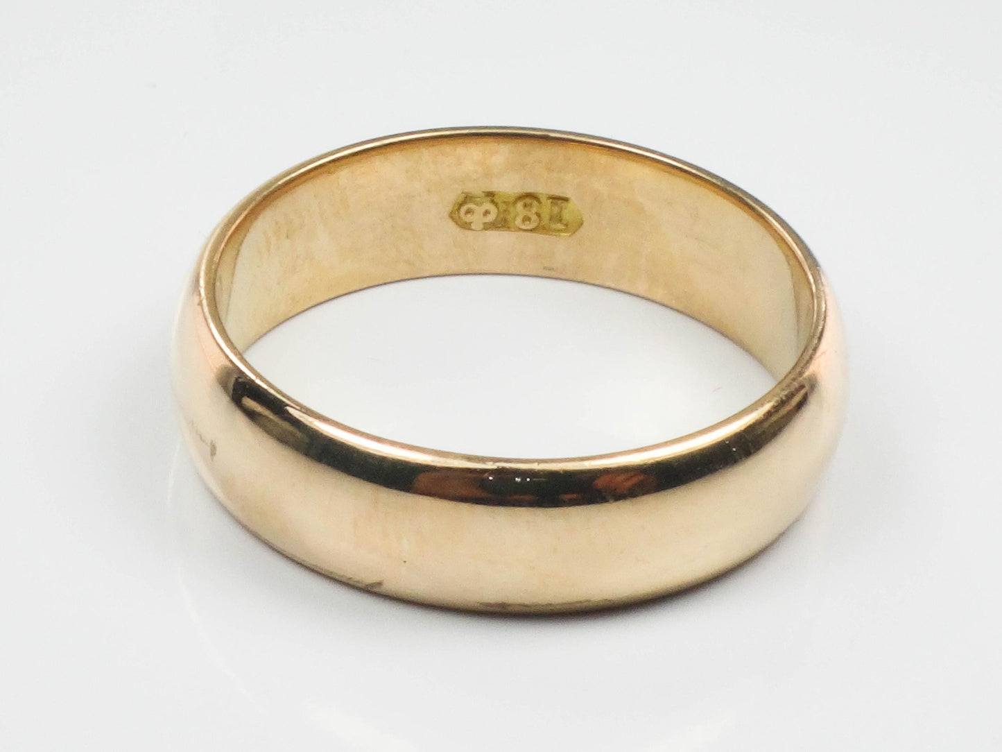 Vintage 18k Yellow Gold Wedding Band - 5.6mm Polished Ring, Size 8.75