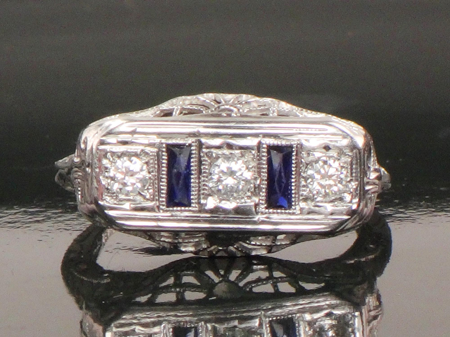 Vintage 18k White Gold Sapphire and Natural Diamond Filigree Ring 1930 Art Deco Ring Three Stone Ring Size 6