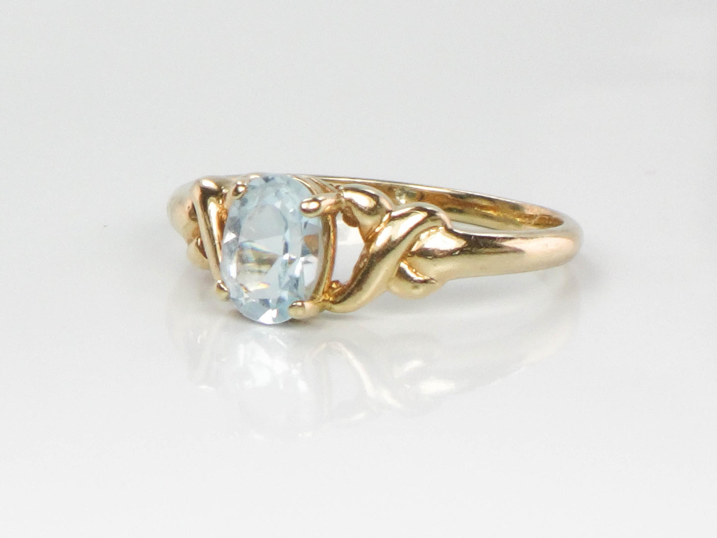 Vintage 10k Yellow Gold Blue Topaz Ring, December Birthstone Ring, Size 6.75