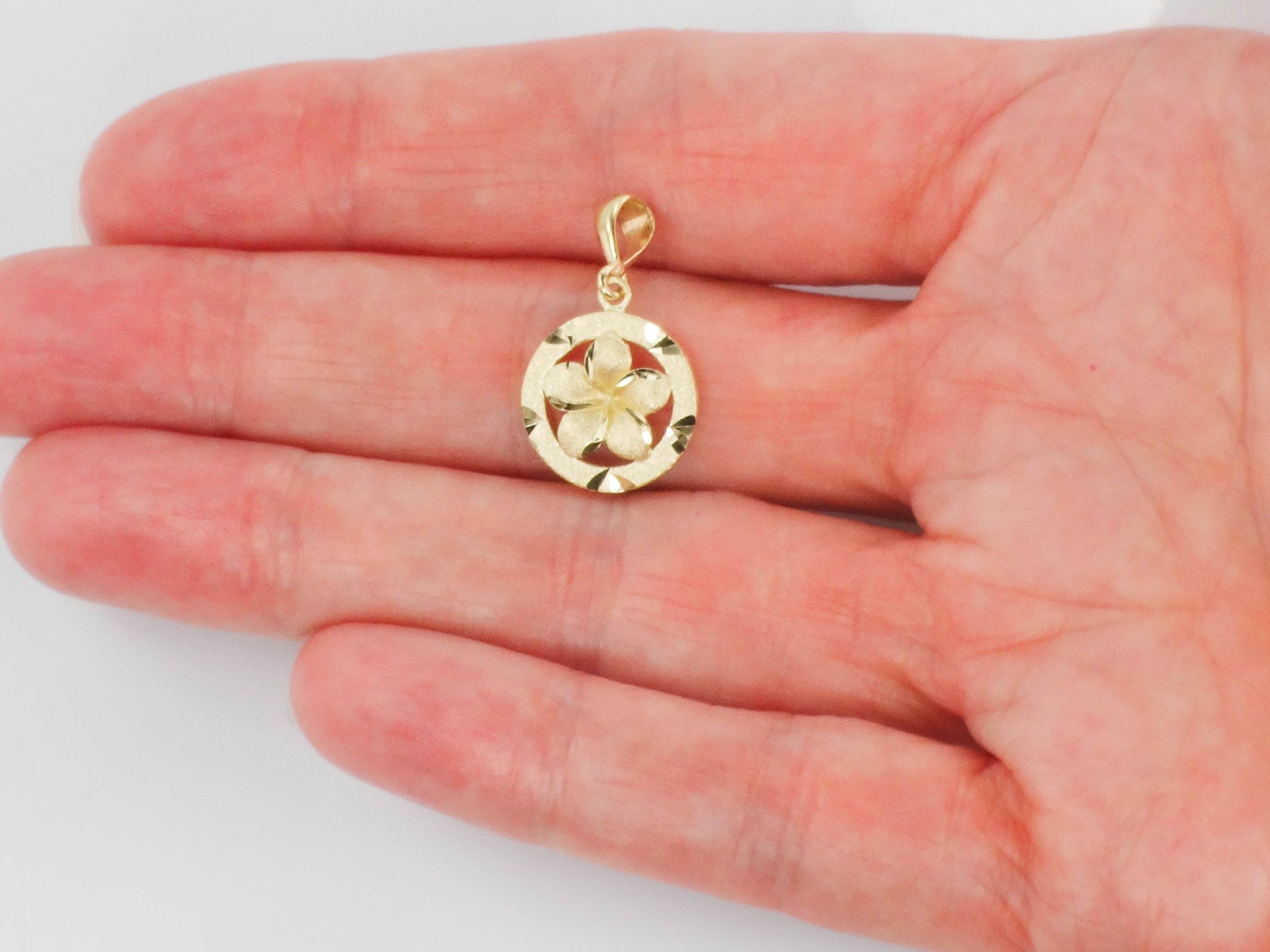 Vintage 14k Yellow Gold Round Floral Pendant, Plumeria Flower Charm