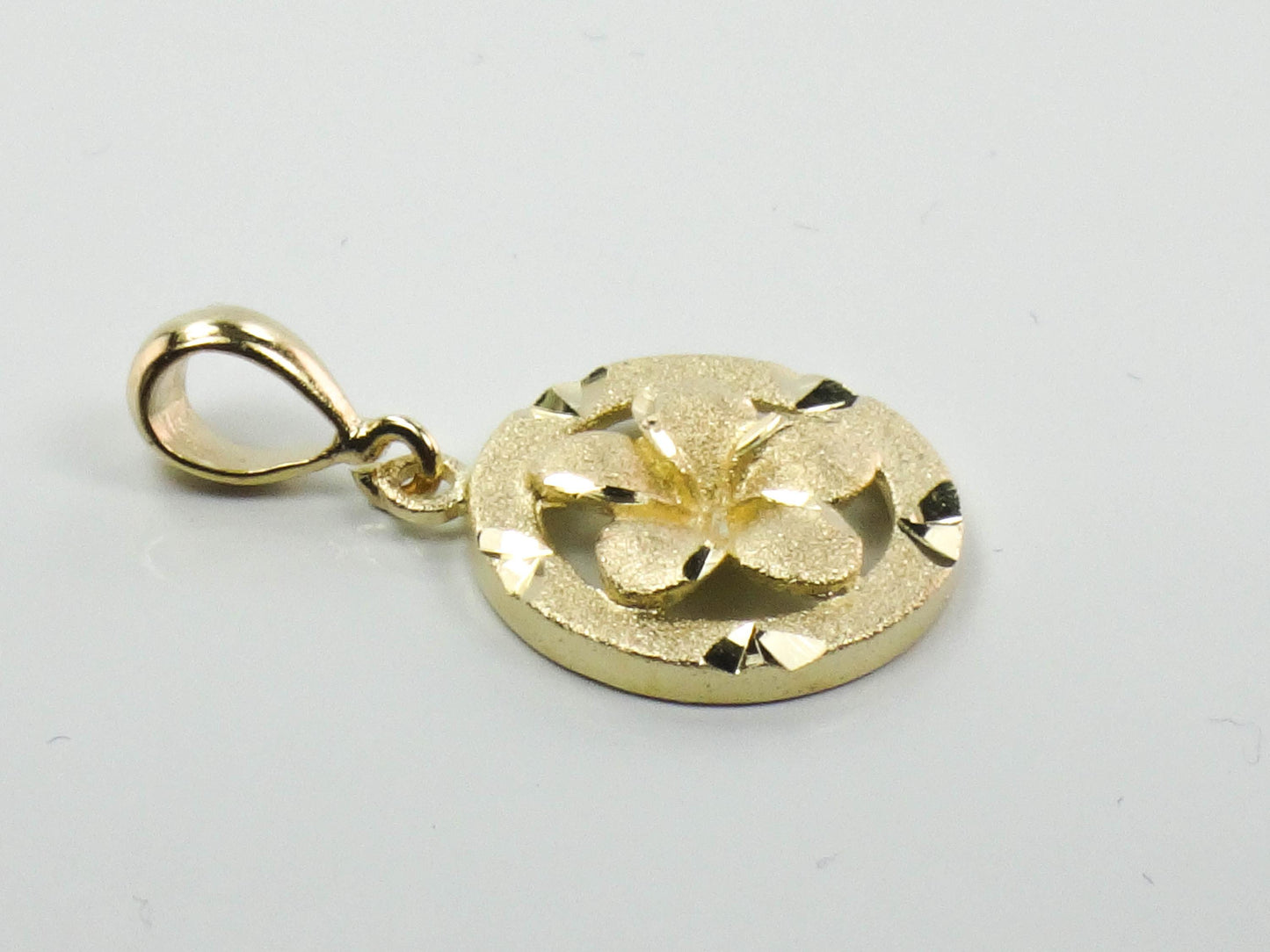 Vintage 14k Yellow Gold Round Floral Pendant, Plumeria Flower Charm