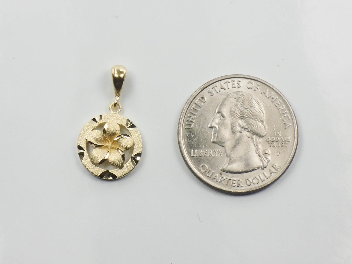 Vintage 14k Yellow Gold Round Floral Pendant, Plumeria Flower Charm
