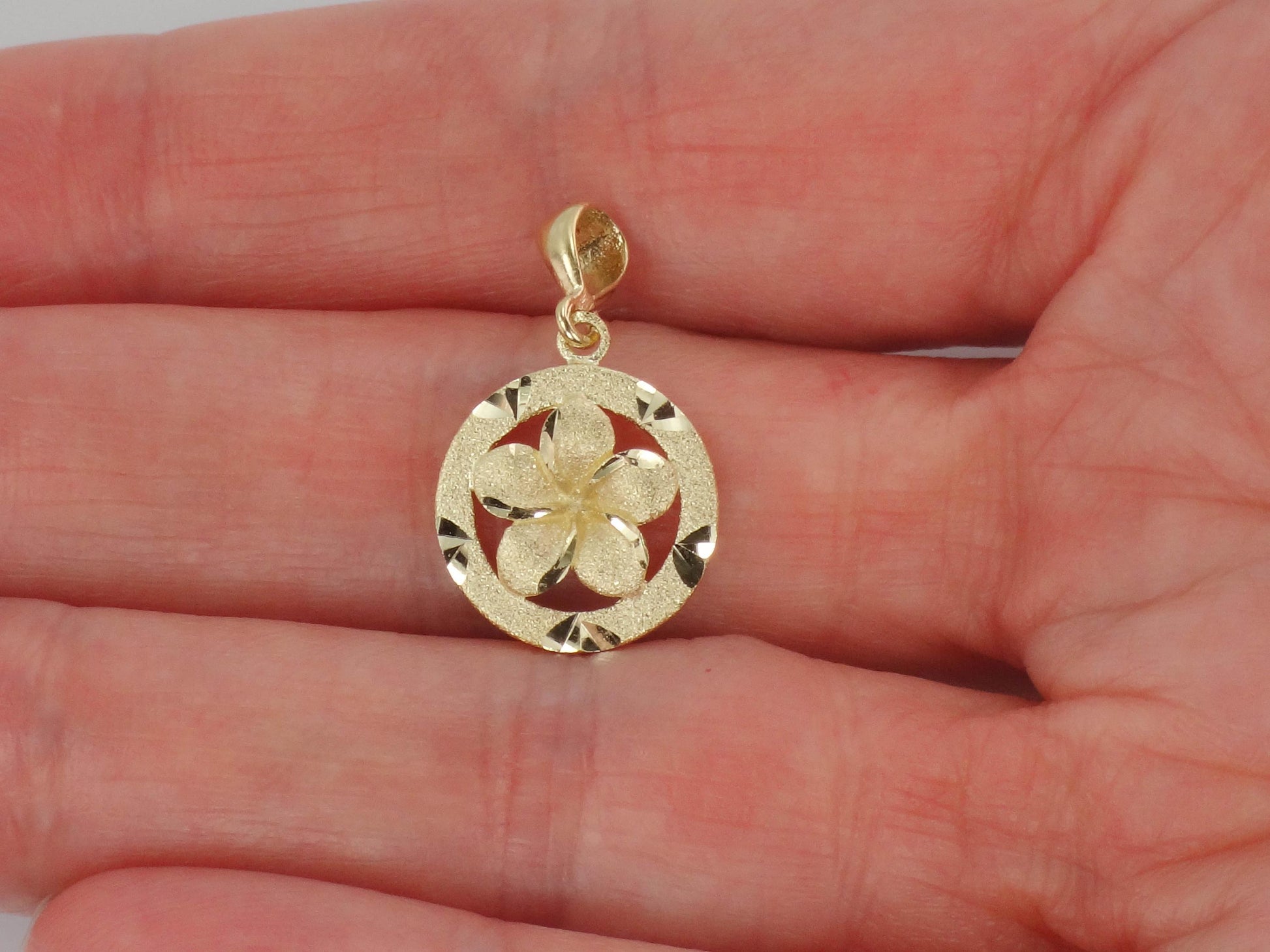 Vintage 14k Yellow Gold Round Floral Pendant, Plumeria Flower Charm