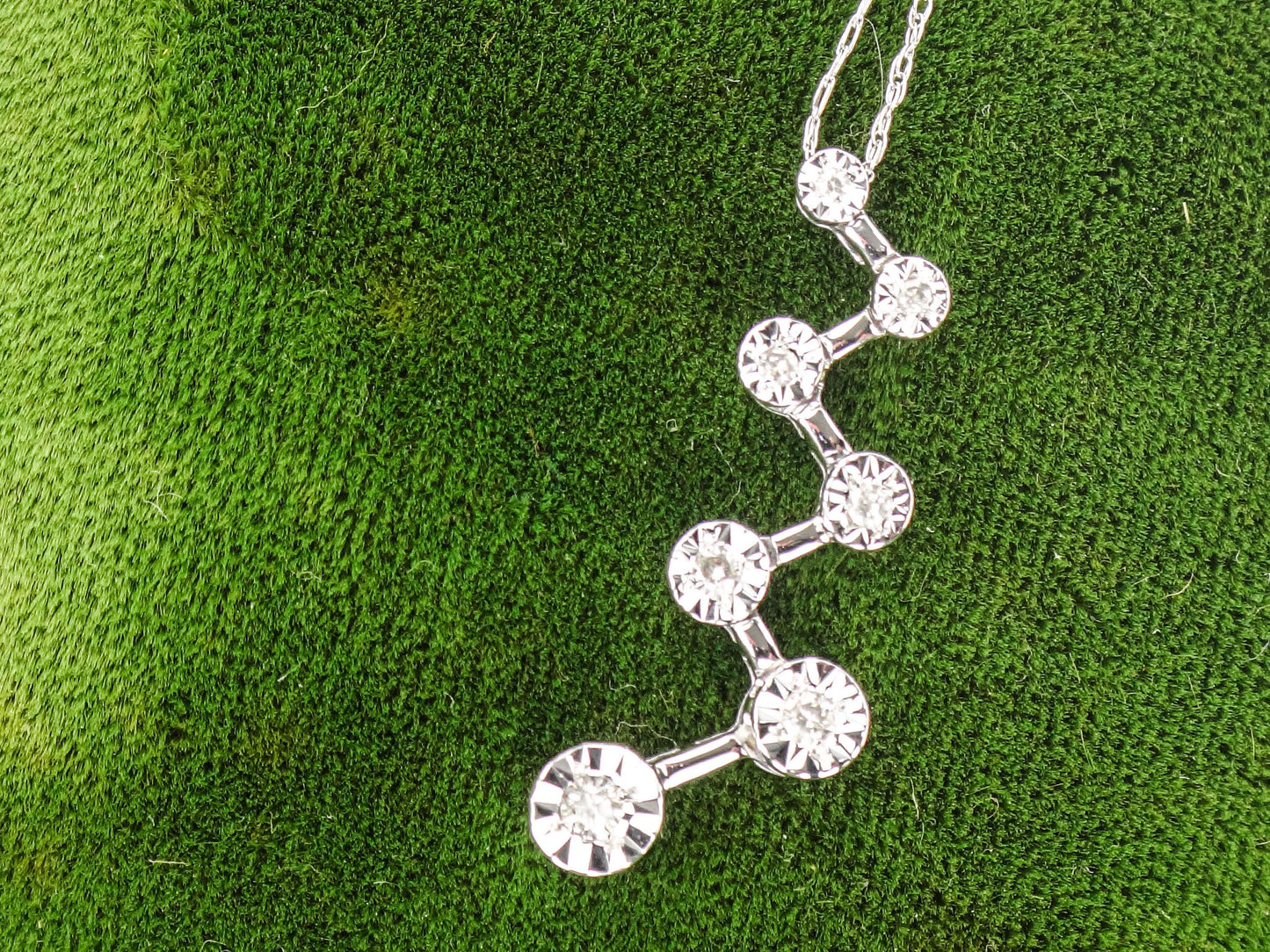 Vintage 10k White Gold Diamond Necklace, Seven Diamond Starburst Pendant 18.5"