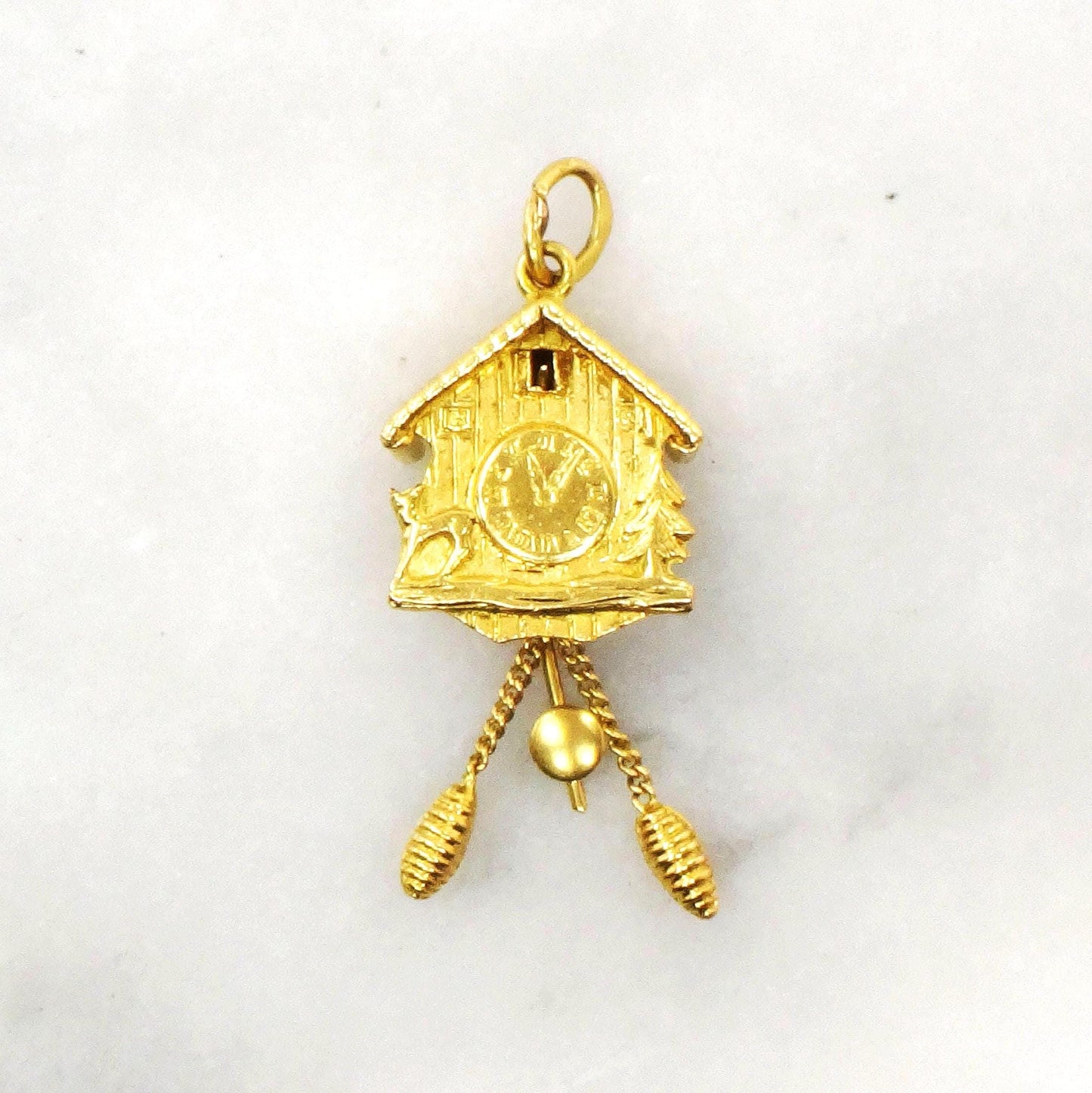 Vintage 18k Yellow Gold Cuckoo Clock Charm Pendant, Moving Clock Charm, Bavaria Germany Travel Charm