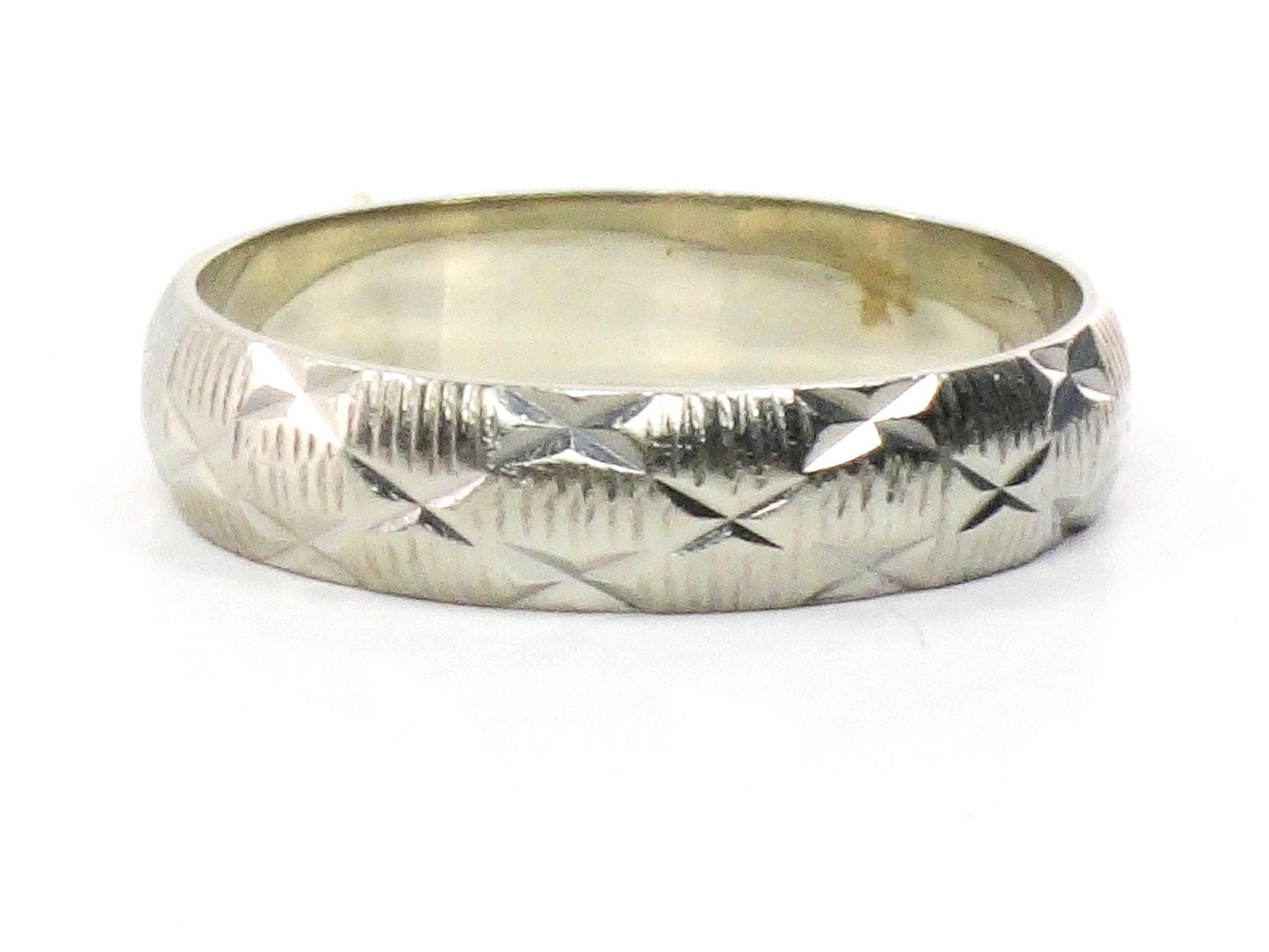 Vintage 18k White Gold Engraved Wedding Band - London Hallmarks, Size 8, 1970s