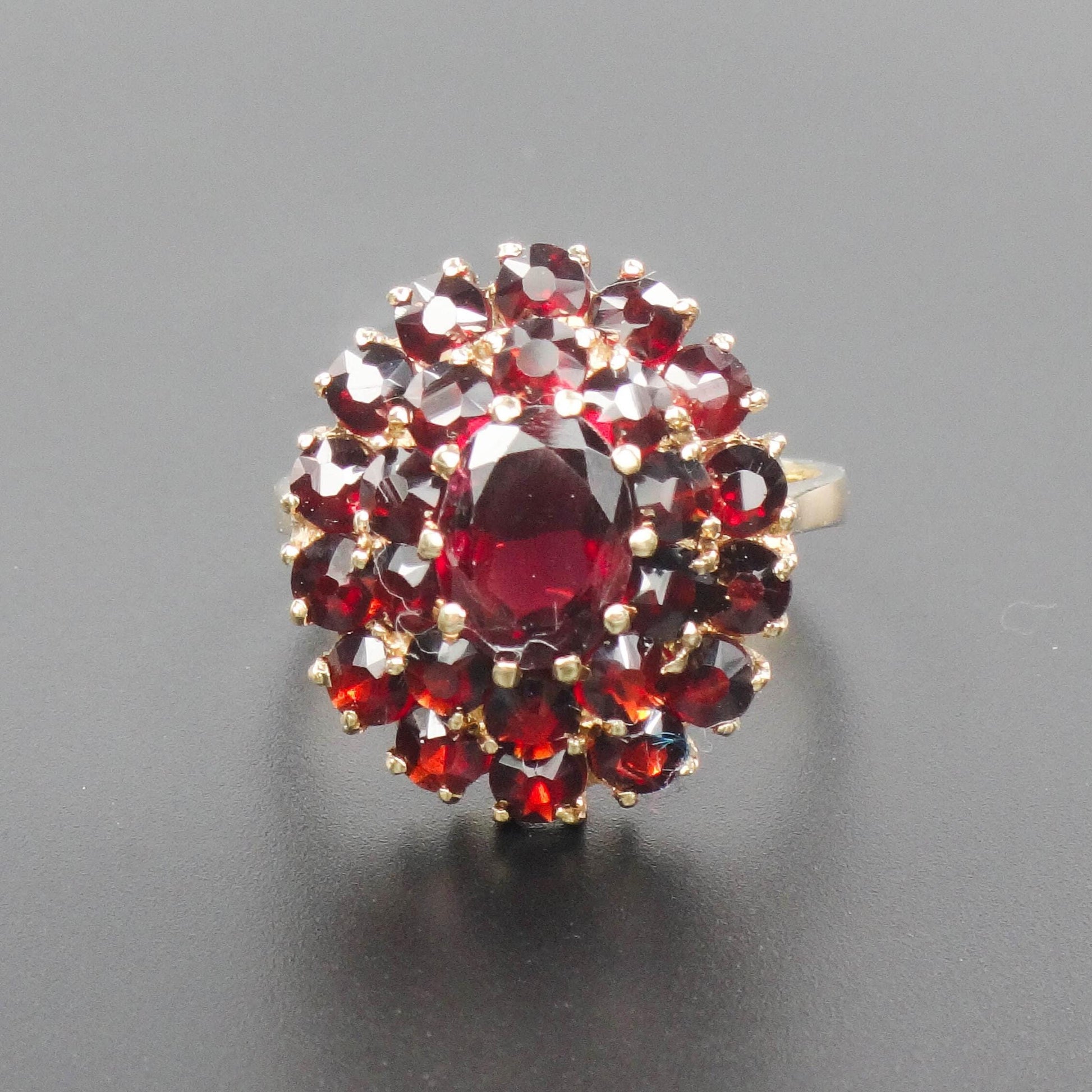 Vintage 14k Yellow Gold Bohemian Garnet Cluster Ring January Birthstone Size 7.25