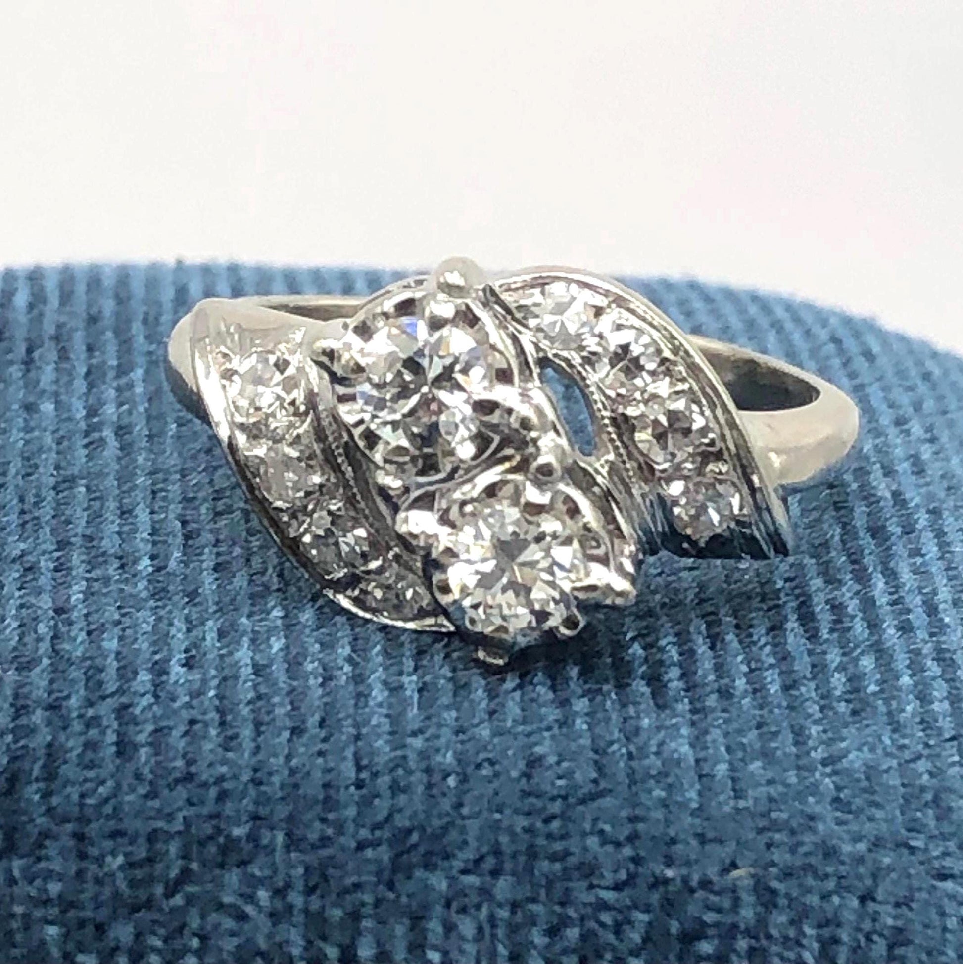 Vintage Toi et Moi Diamond Ring: 14k White Gold, 0.75 Carat, Size 6, 1960s