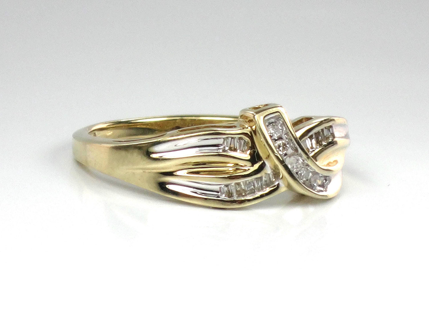 Vintage 10k Gold Diamond Ring - Round and Baguette Cut Natural Diamonds - Size 6.5