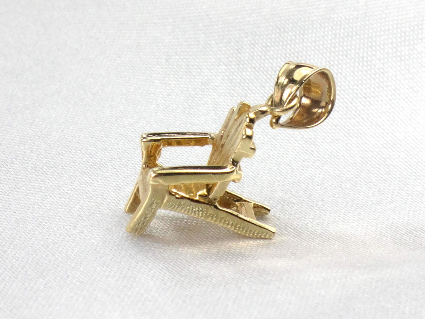 Vintage Solid 14k Yellow Gold Adirondack Chair Charm - 3-D Beach Chair Pendant