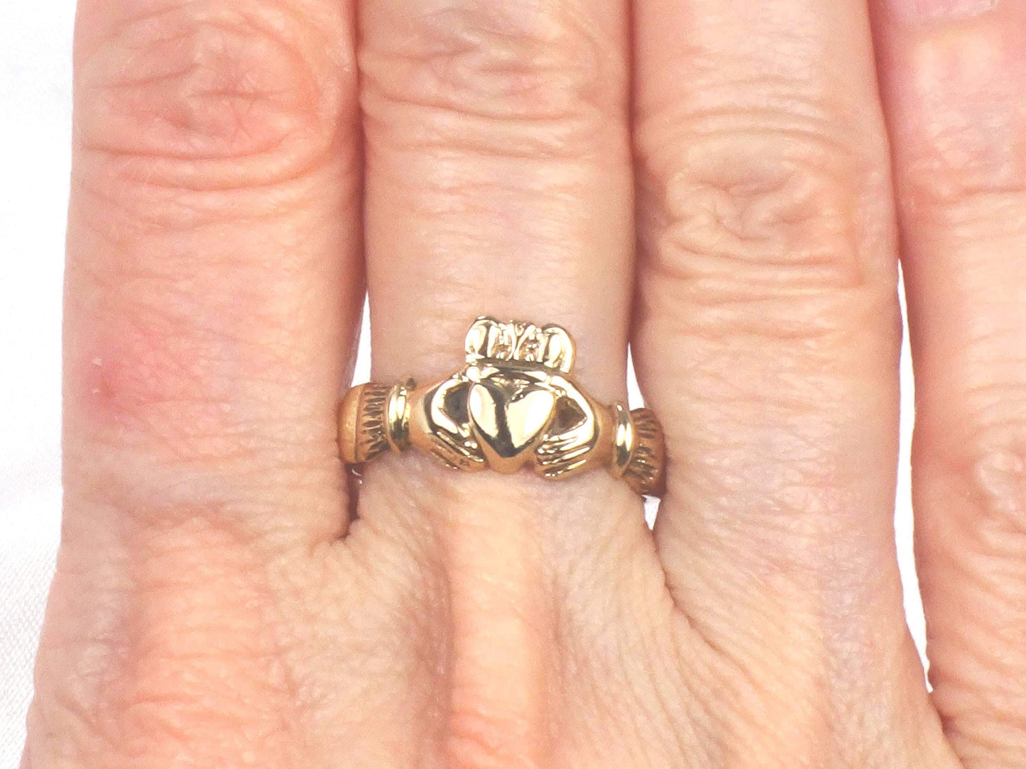 Vintage Solid 14k Yellow Gold Claddagh Ring - Irish Wedding Band - Size 7