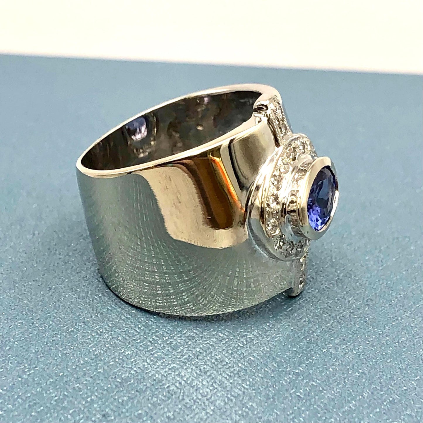 Vintage 14k White Gold Tanzanite and Diamond Cigar Band Ring, Wide Everyday Purple Stone Ring, Size 6