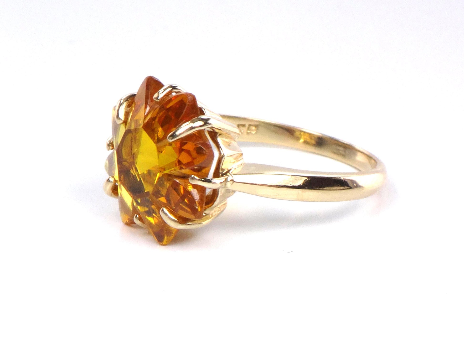 Vintage 14k Yellow Gold Star Cut Sapphire Ring - 1950s Fine Jewelry - Size 6