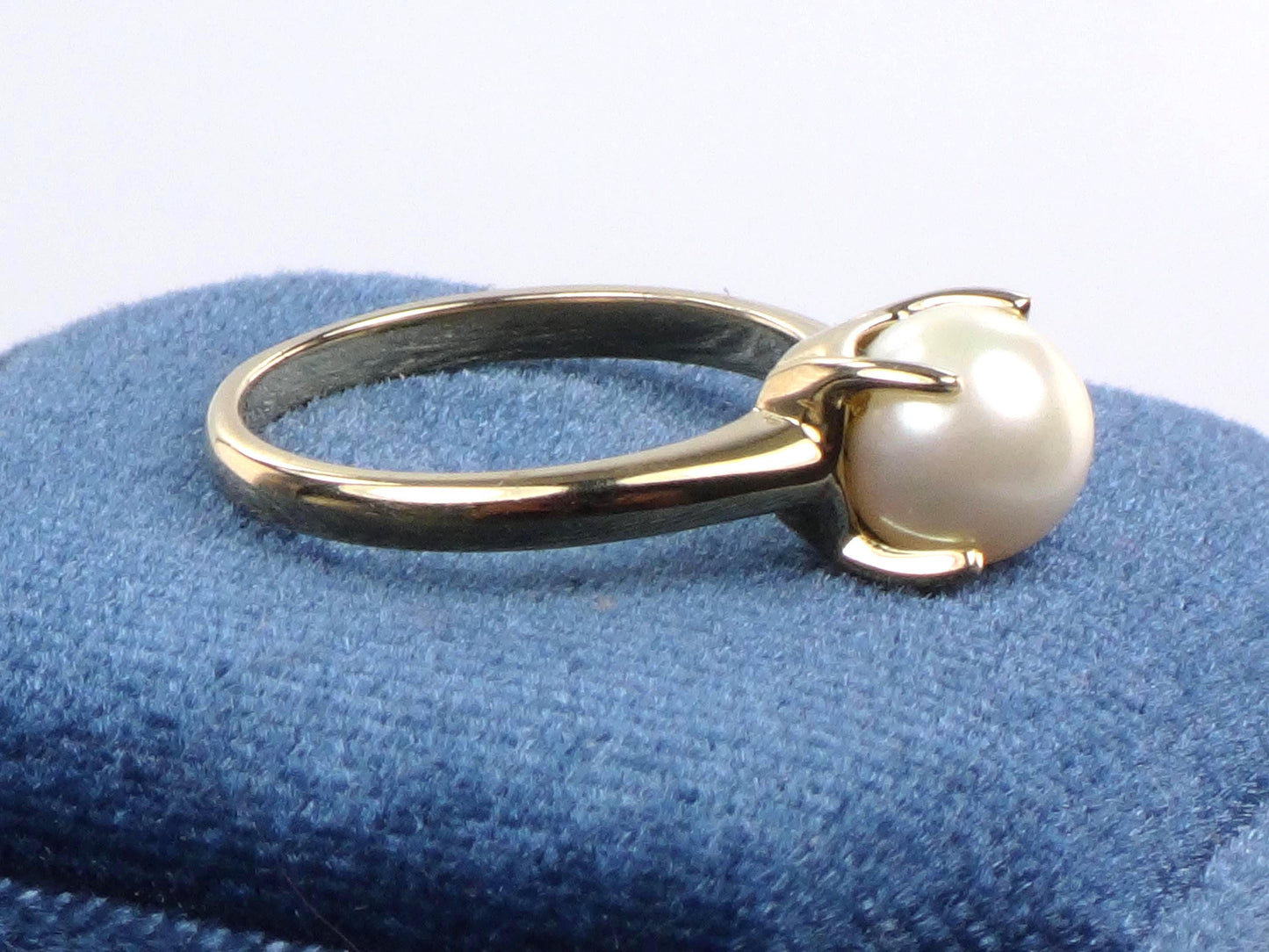 14k Pearl Ring - Vintage Yellow Gold 8 MM White Cultured Pearl Ring - June Birthstone - Size 5.75 - Circa 1960's