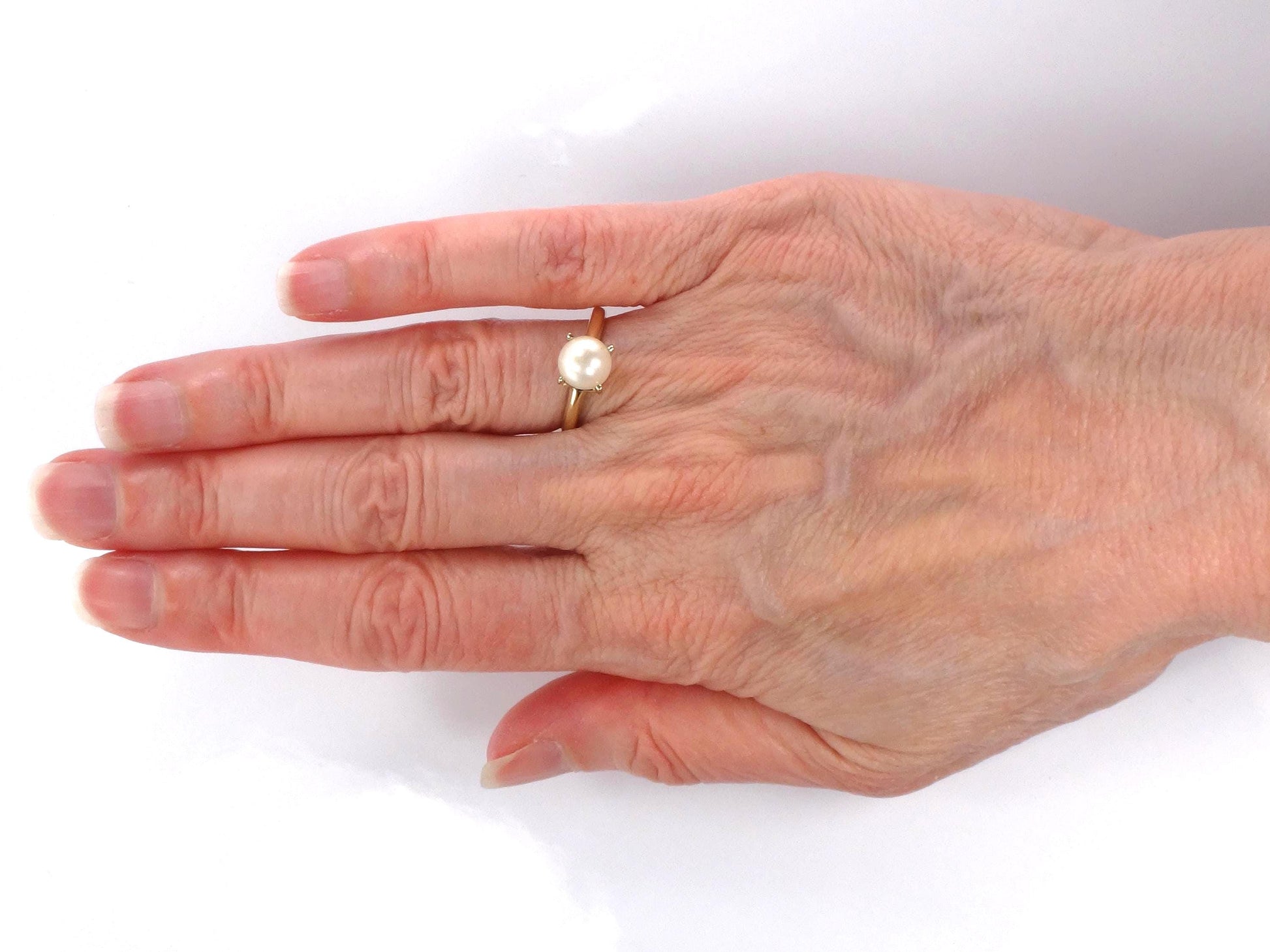 Vintage 14k Yellow Gold Pearl Ring - June Birthstone - Size 5.75