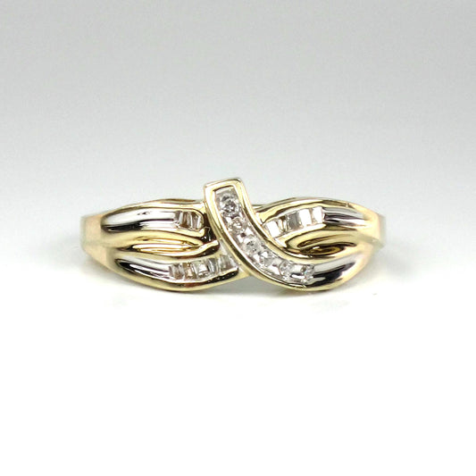 Vintage 10k Gold Diamond Ring - Round and Baguette Cut Natural Diamonds - Size 6.5