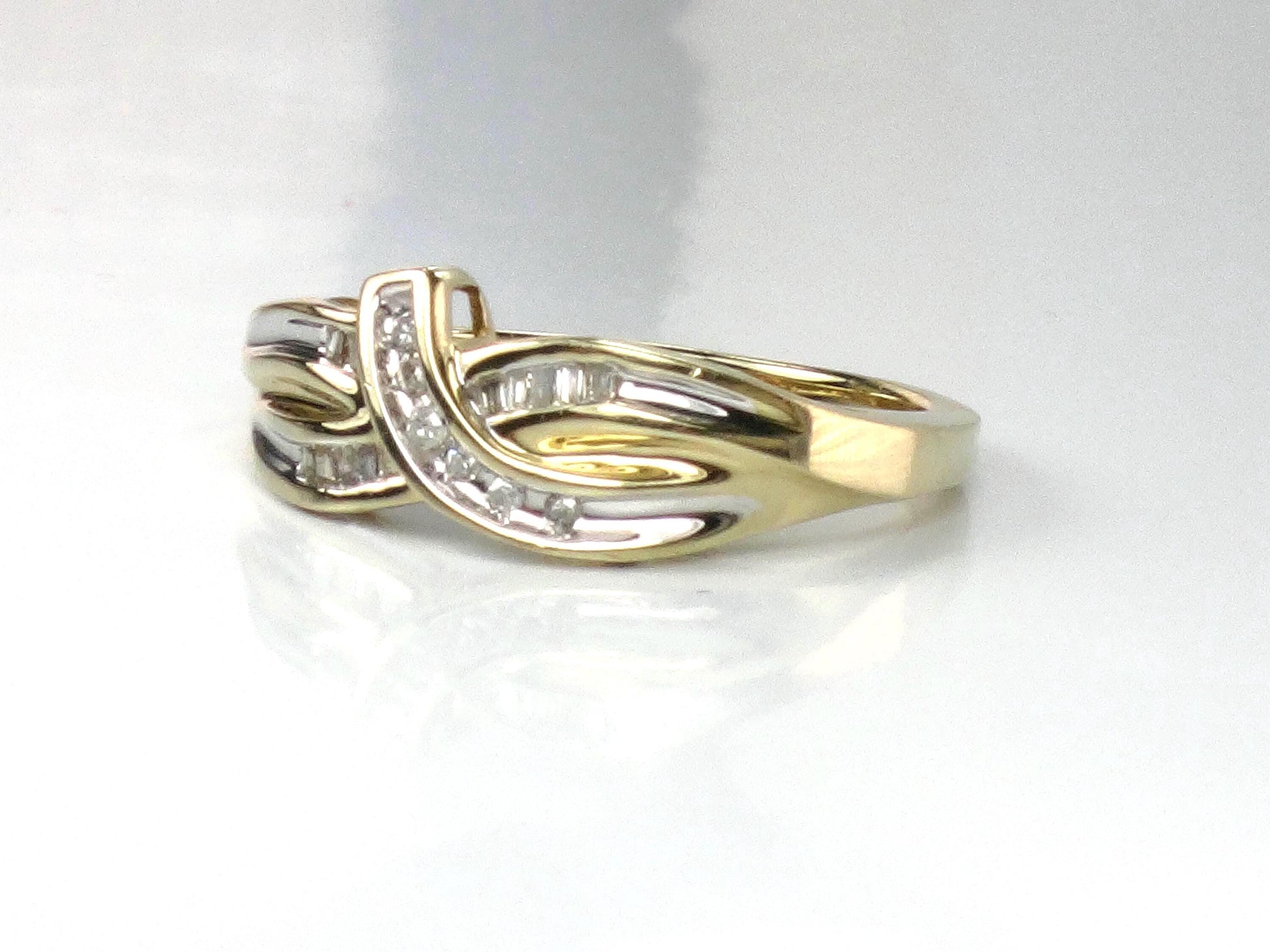 Vintage 10k Gold Diamond Ring - Round and Baguette Cut Natural Diamonds - Size 6.5